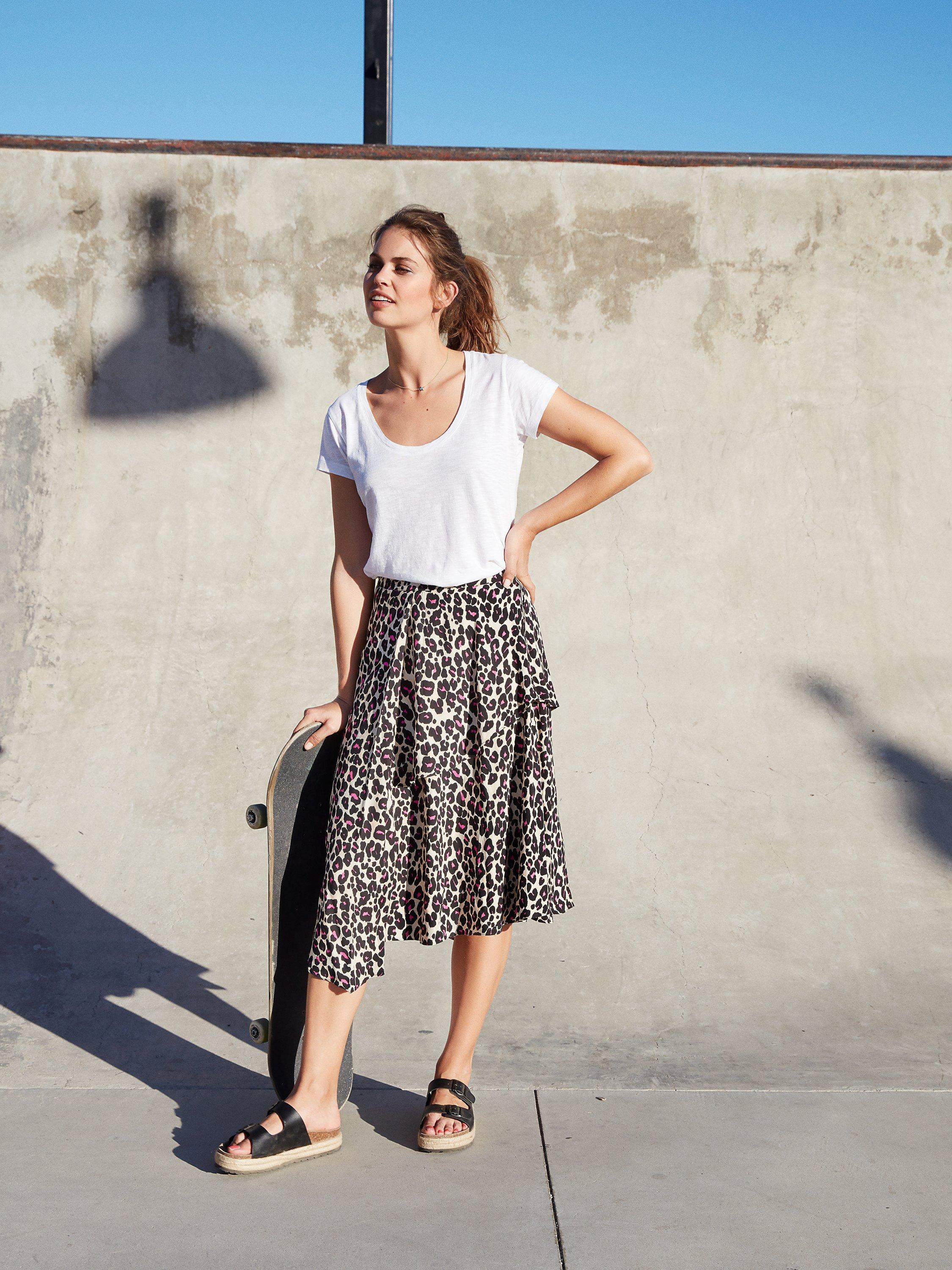 Product image 6 of 6, which shows HUSH Organic Cotton Slub Scoop Neck T-Shirt, White, XS