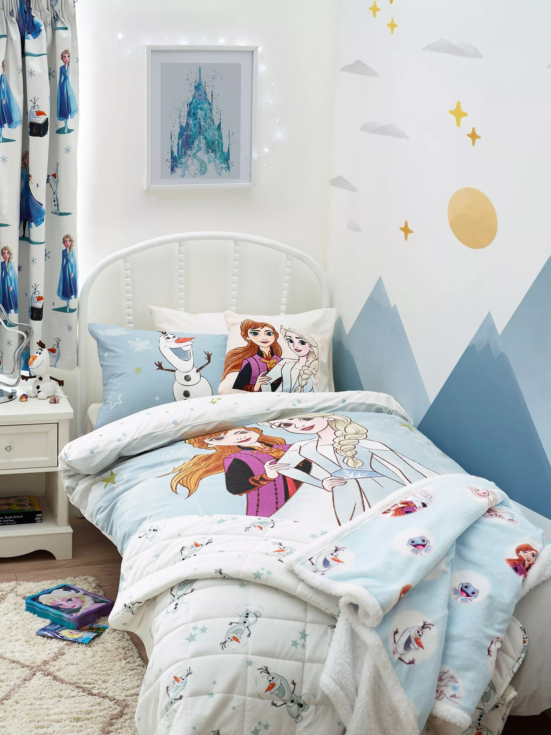 Pottery barn frozen quilt hotsell