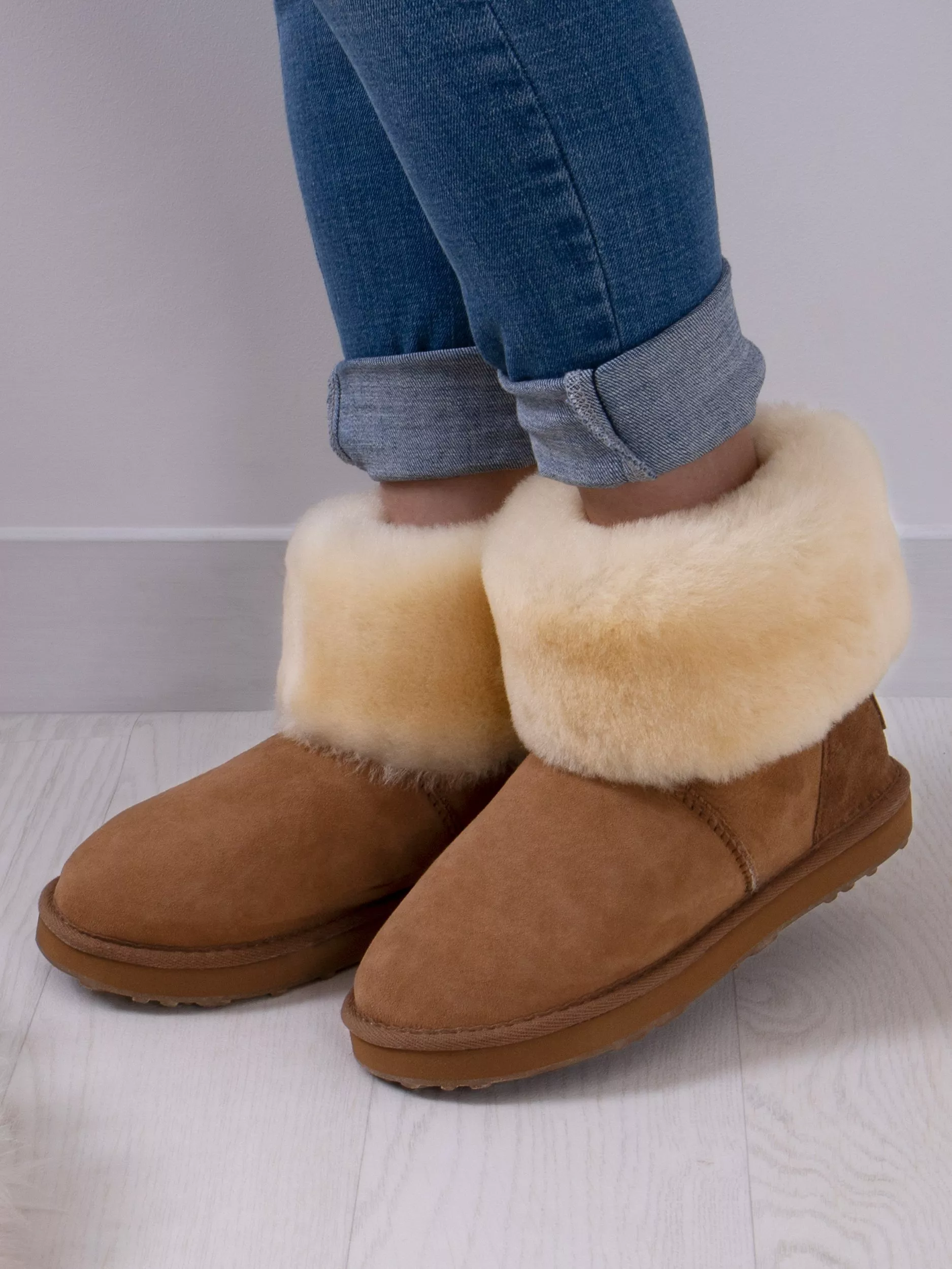 Ladies sheepskin boots uk online