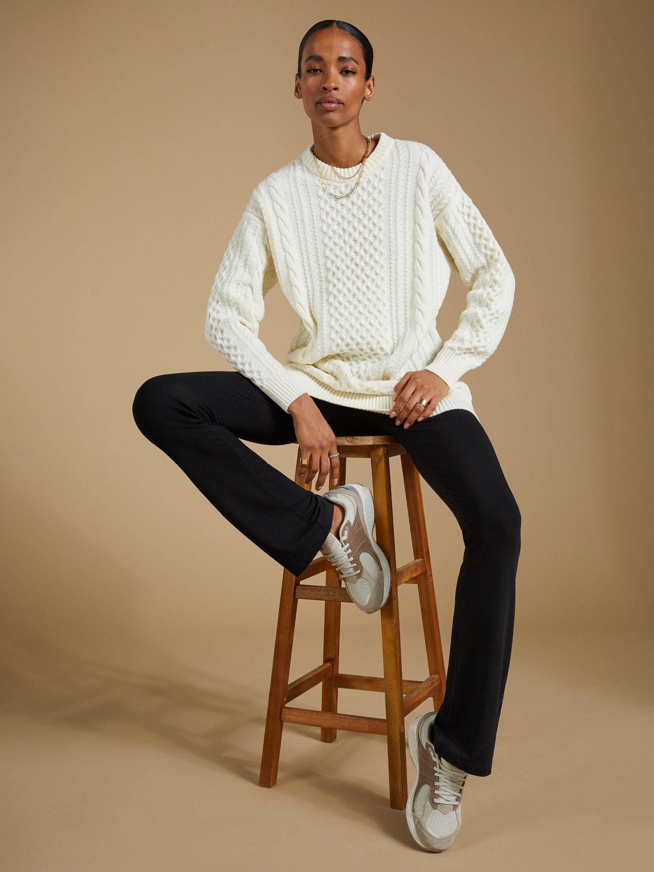 Product image 2 of 3, which shows Baukjen Kimberley Leggings, Caviar Black, 8