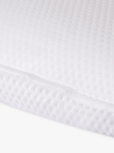 The Fine Bedding Company Breathe All Seasons Duvet, 13.5 Tog (4.5 + 9 Tog) - view 2, White