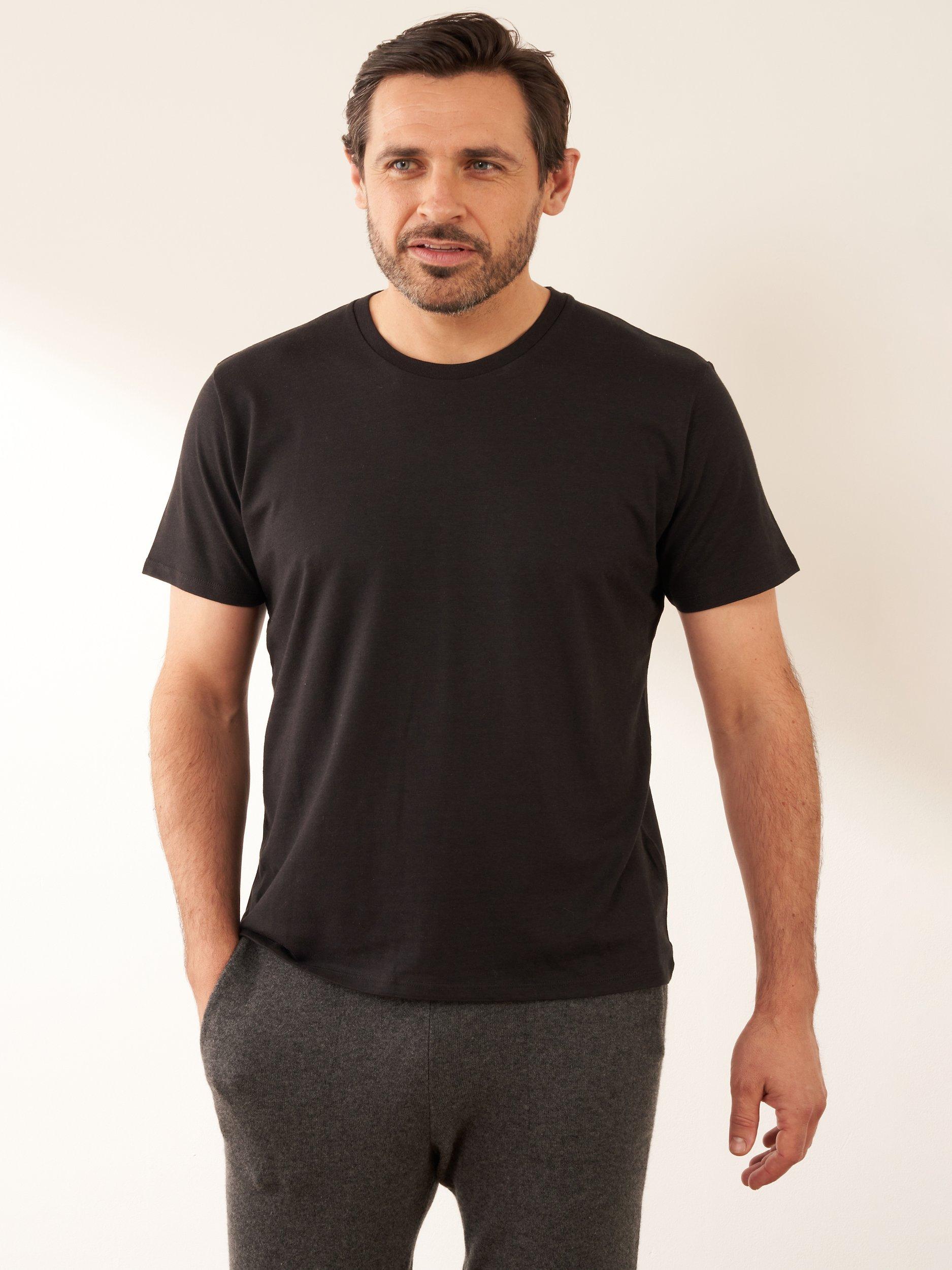 Truly Black-Crew-Neck-Tee, Black