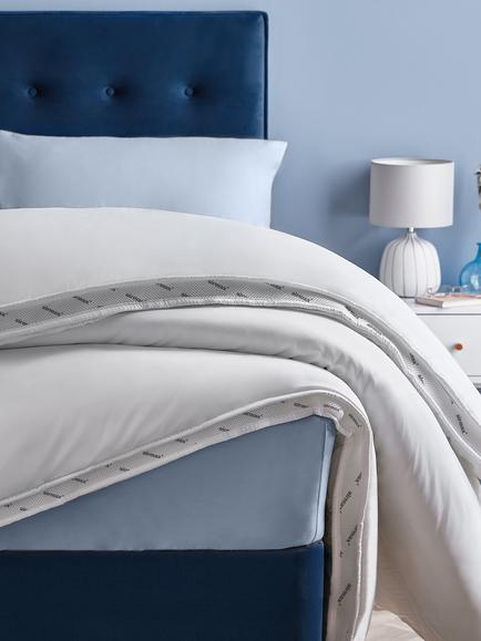 Silentnight Airmax Duvet, 10.5 Tog - view 2, White