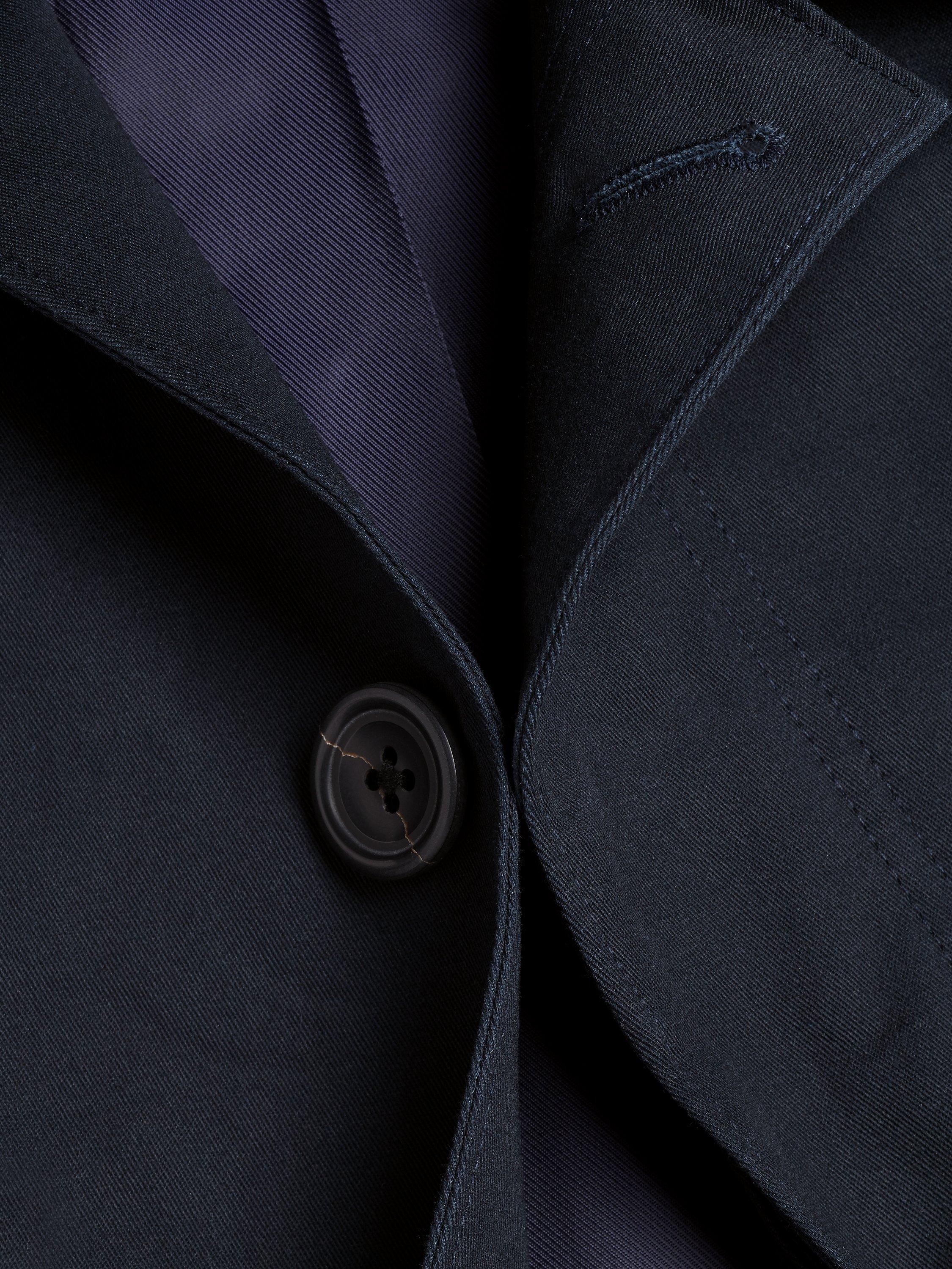 Charles tyrwhitt raincoat deals