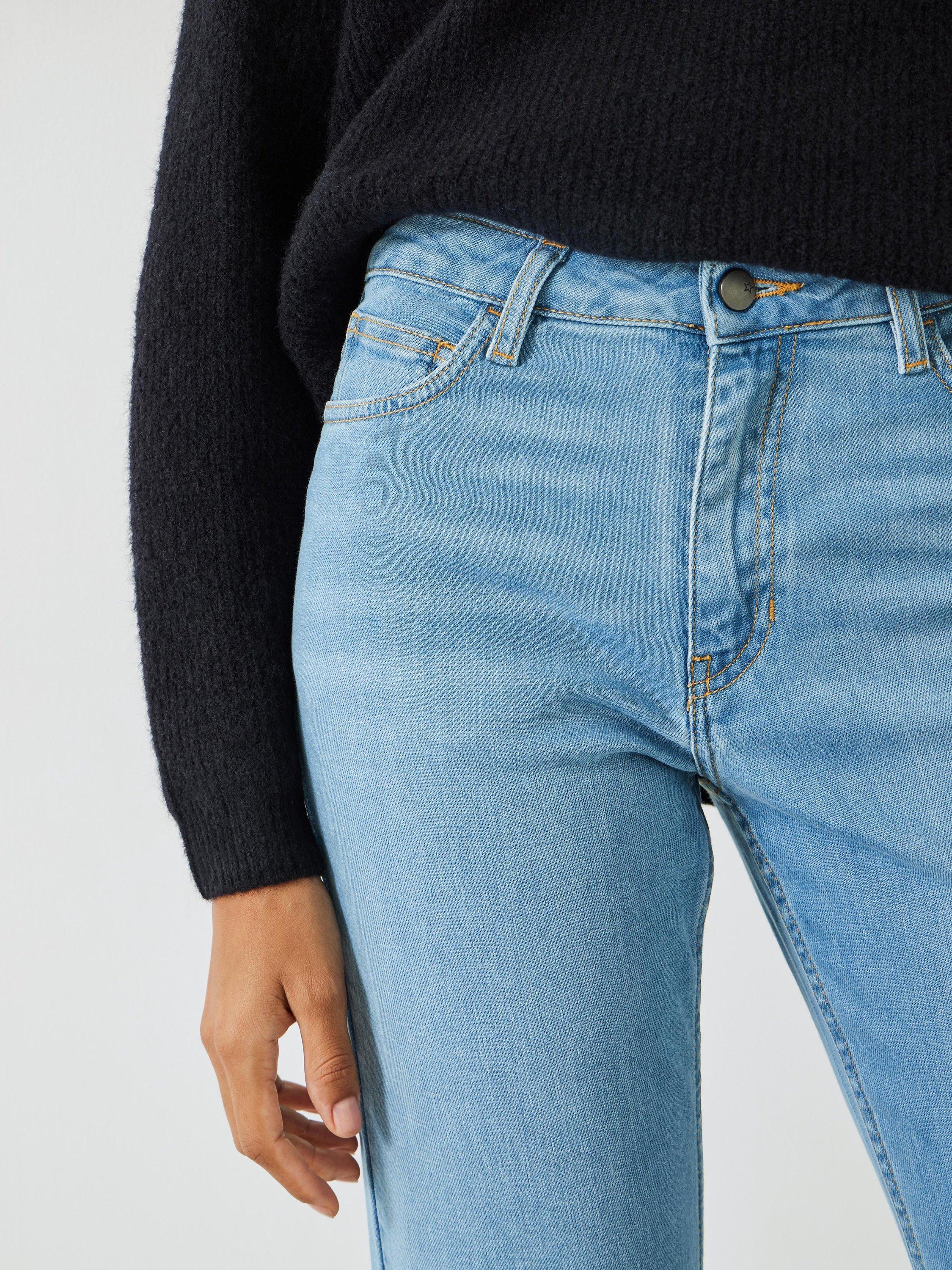 Product image 5 of 5, which shows HUSH Agnes Straight Leg Jeans, Authentic Light Wash, 4S