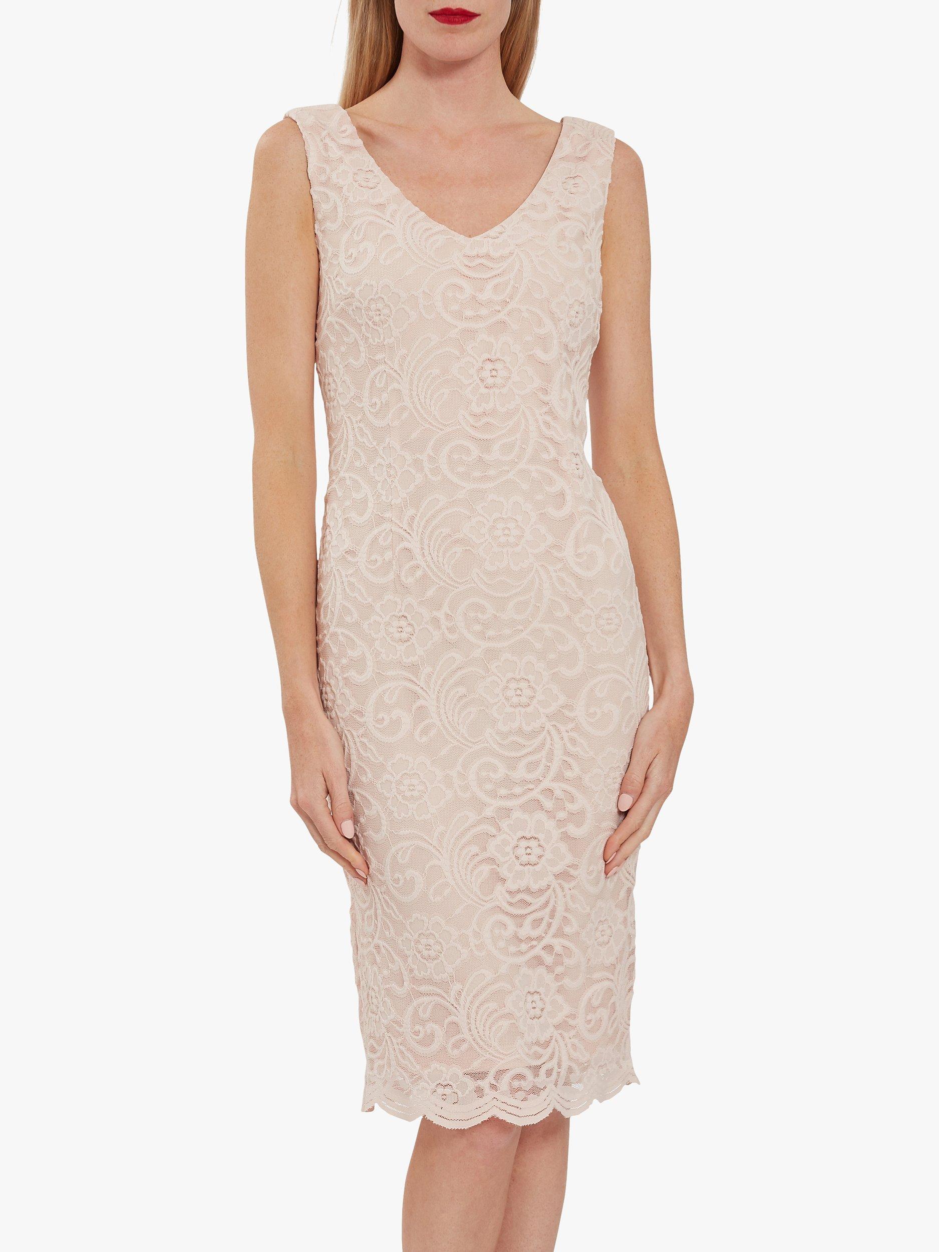 Gina Bacconi Phylis Stretch Floral Lace Dress
