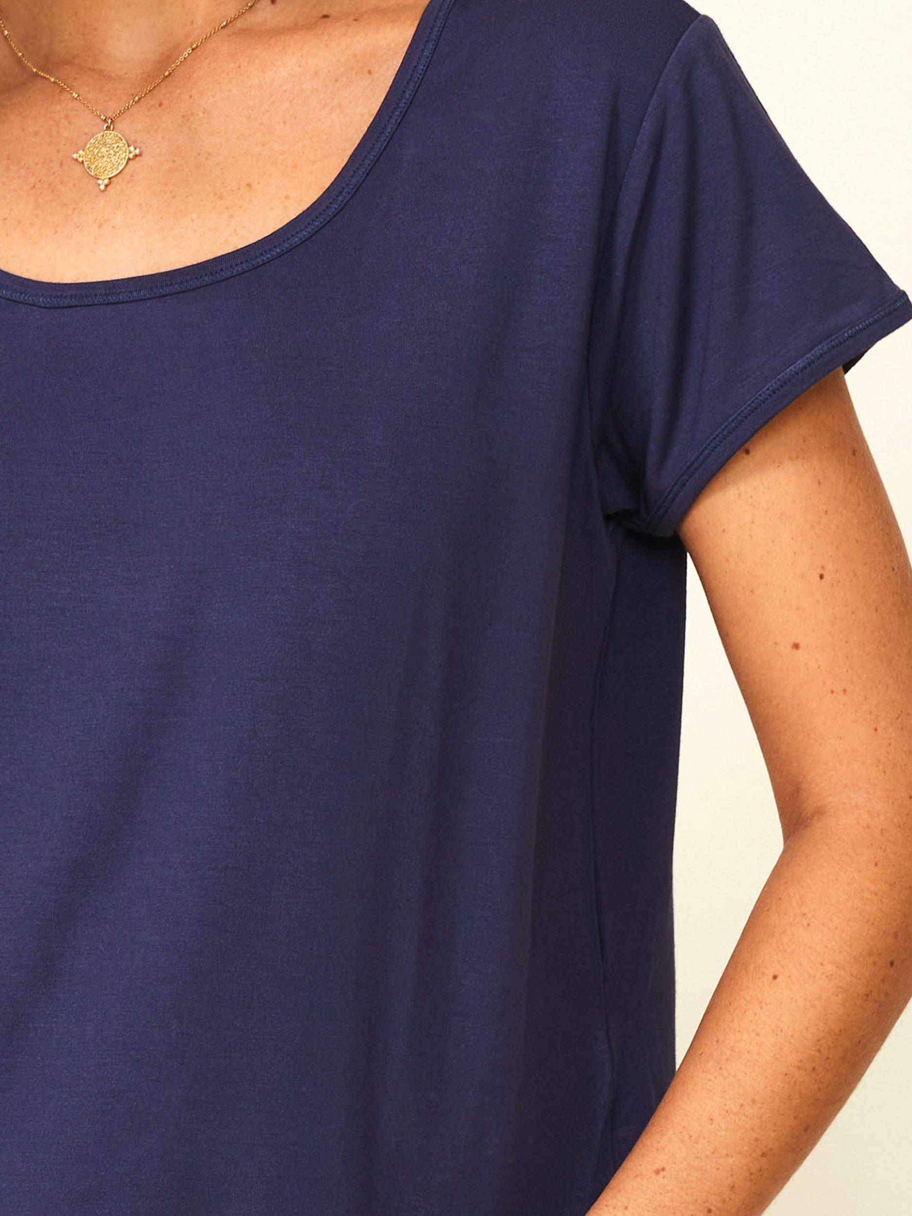 Product image 3 of 4, which shows Aspiga Relaxed Cotton T-Shirt, Navy, XS