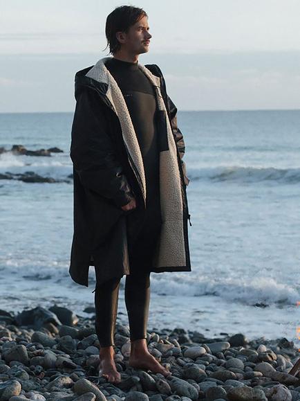 Passenger Escapism Unisex Changing Robe - view 2, Black