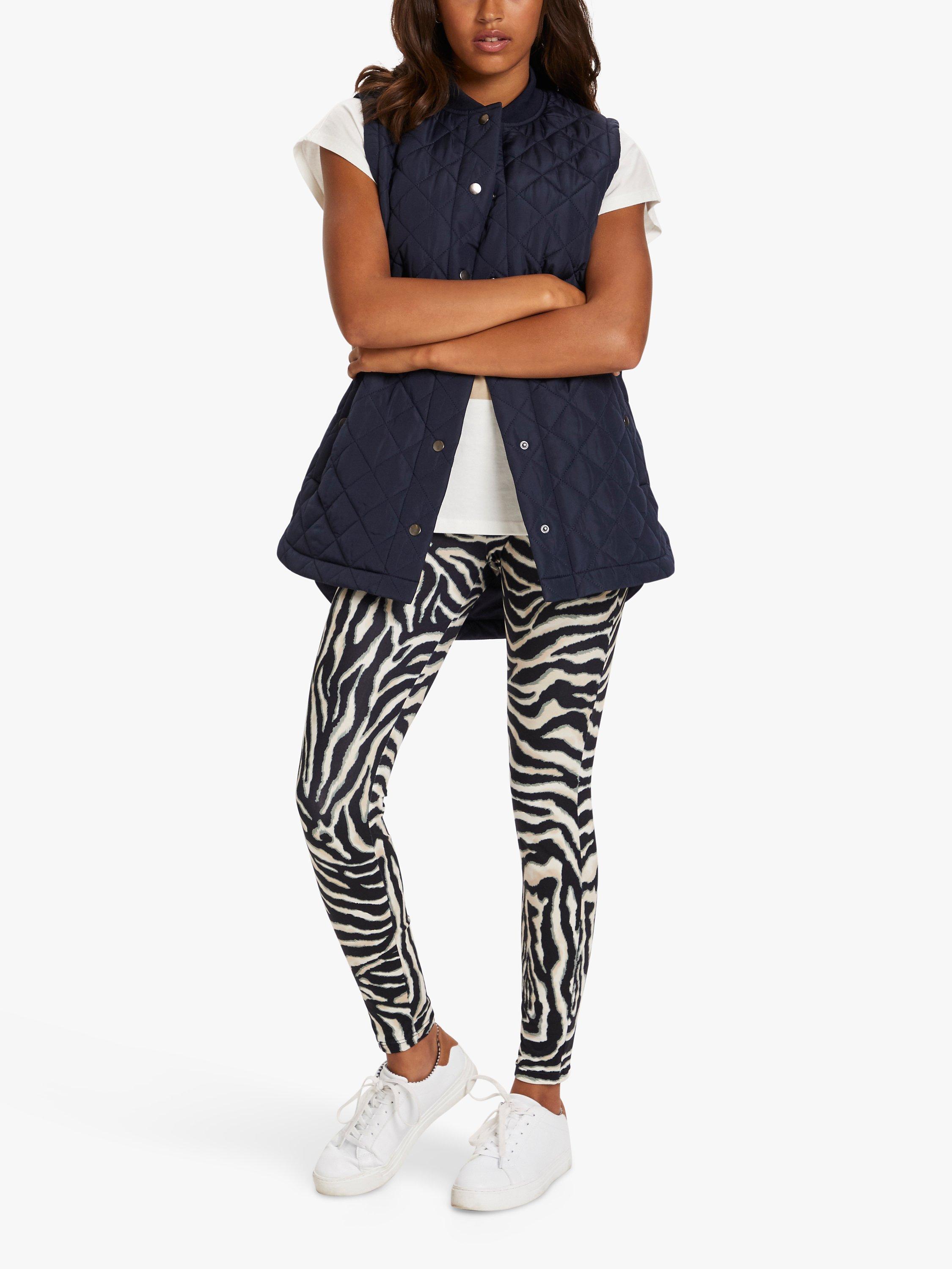 KAFFE Maria Short Quilted Gilet, Midnight Marine