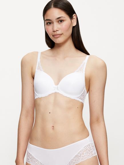 Triumph Amourette Spotlight Padded Underwired T-Shirt Bra, White
