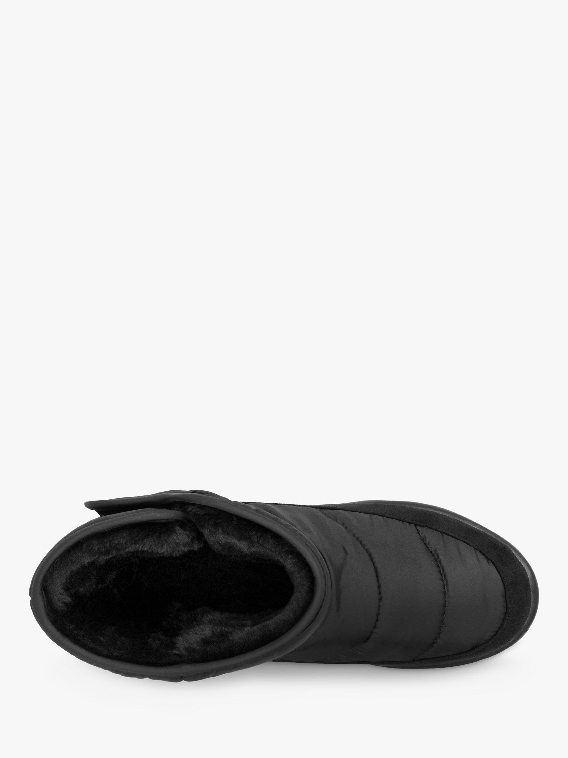 totes Iso Flex Quilted Slipper Boots Black