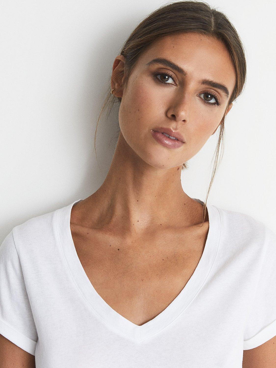 Product image 4 of 4, which shows Reiss Luana Cotton V-Neck T-Shirt, White, XXS