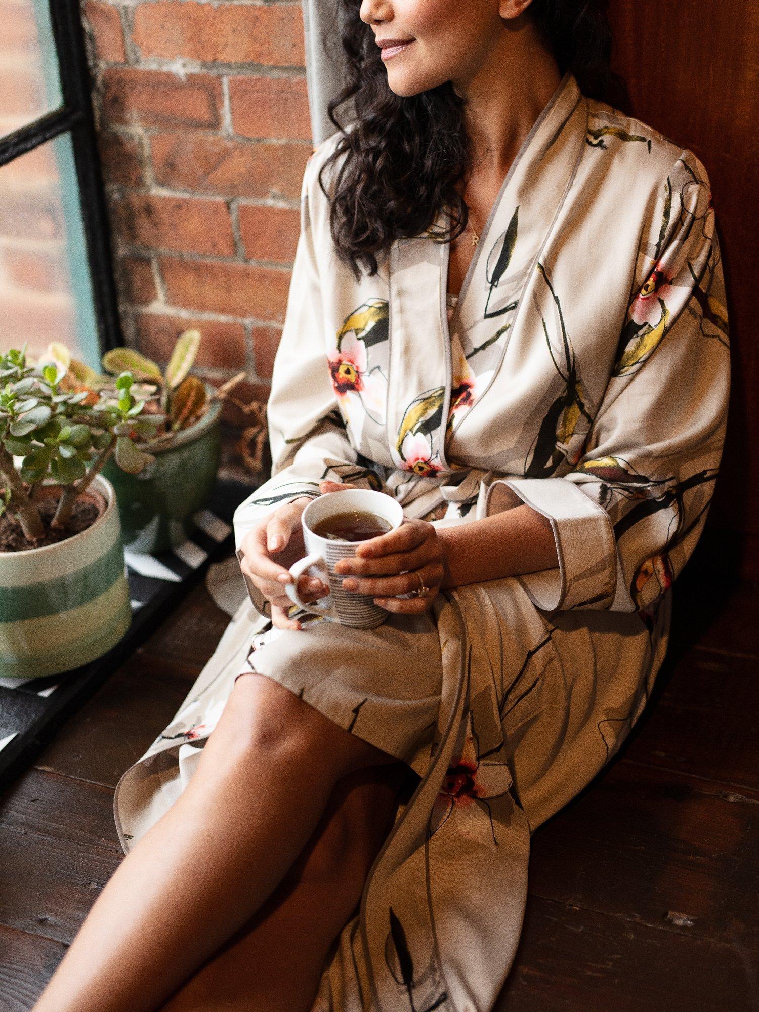 Fable & Eve Carnaby Dressing Gown, Beige, 8