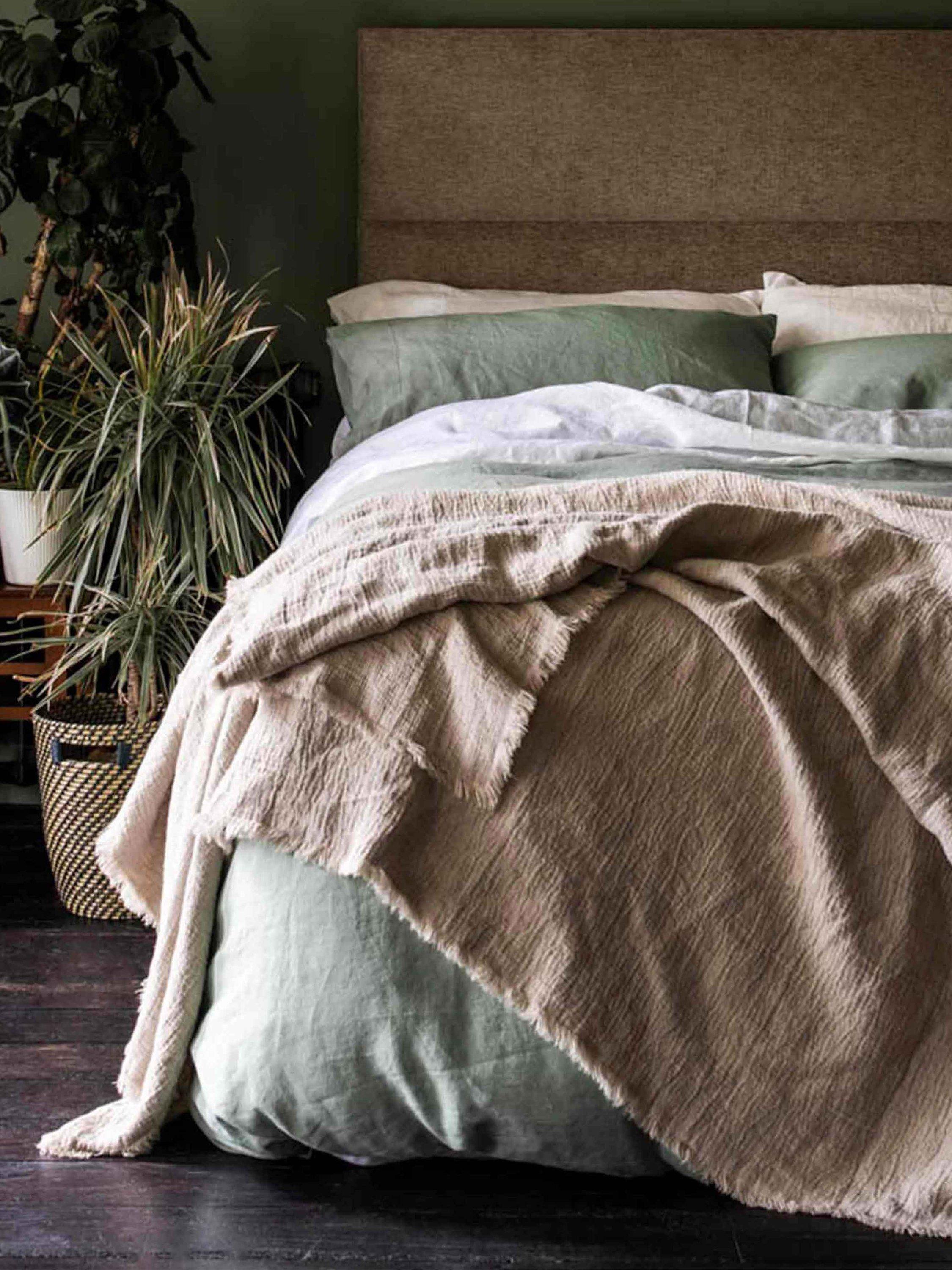 Oatmeal bed throw sale