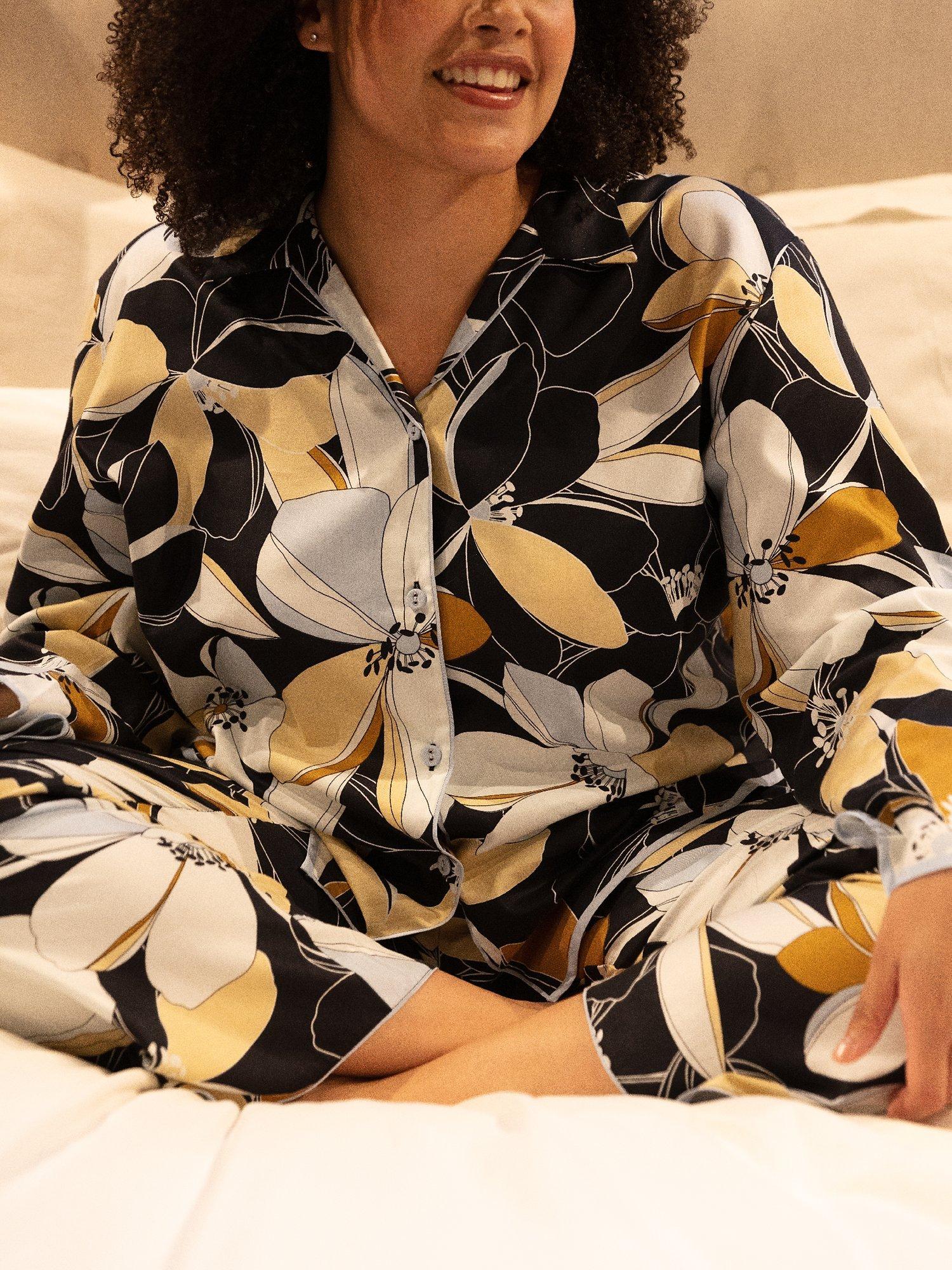 Product image 4 of 4, which shows Cyberjammies Floral Pyjama Bottoms, Black Mix, 8