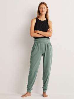 Boden Hareem Joggers, Alder