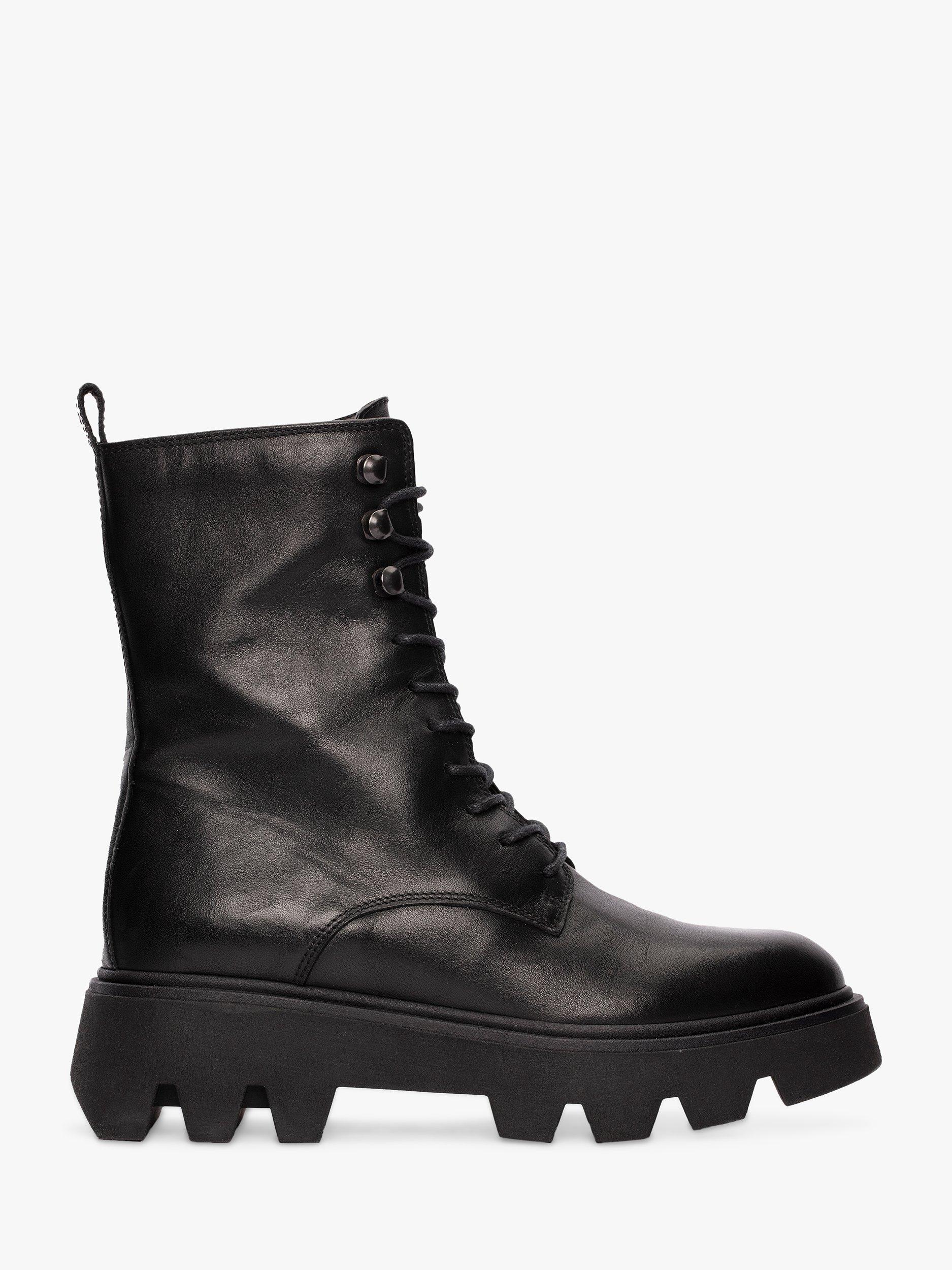 Clarks Motive 2.0 Lace Leather Ankle Boots
