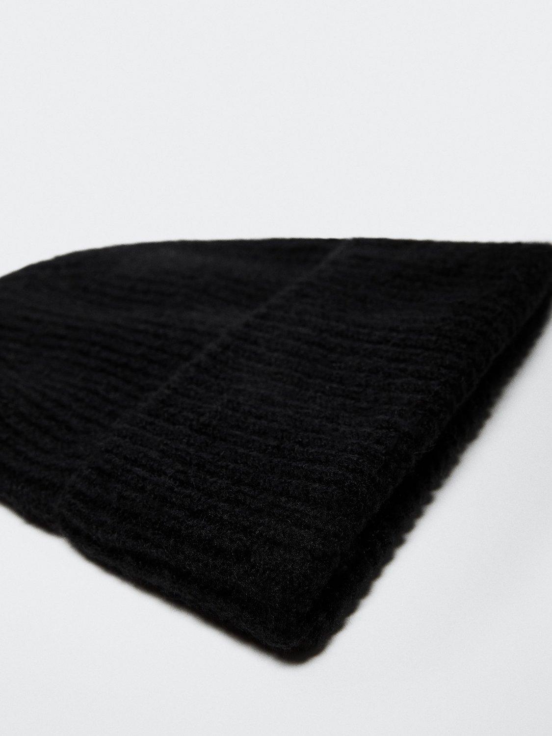 Mango Beanie Hat