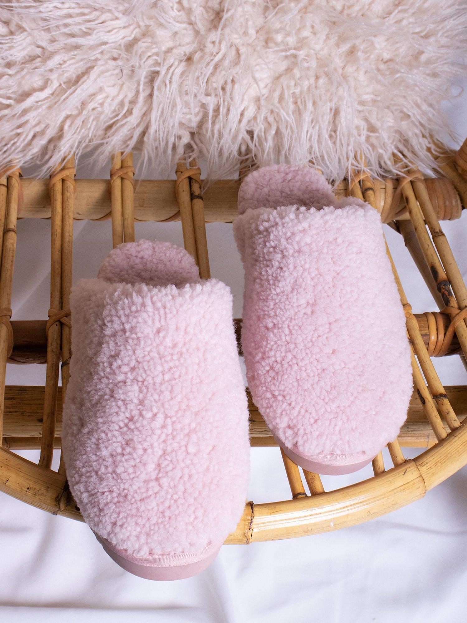 Product image 4 of 5, which shows Pretty You London Jude Sheepskin Mule Slippers, Rose, M