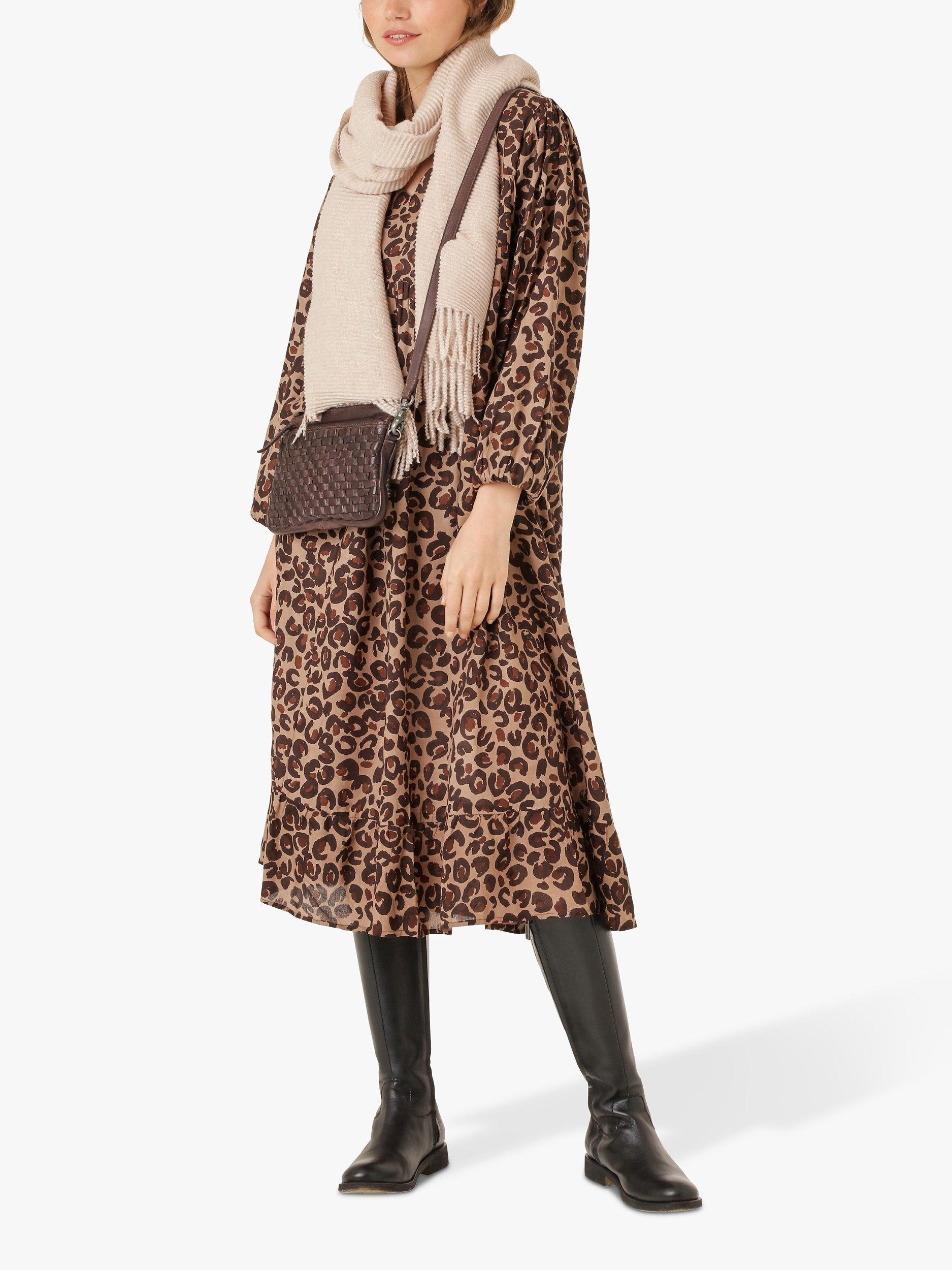 Unmade Copenhagen Kayo Scarf, Beige, One Size