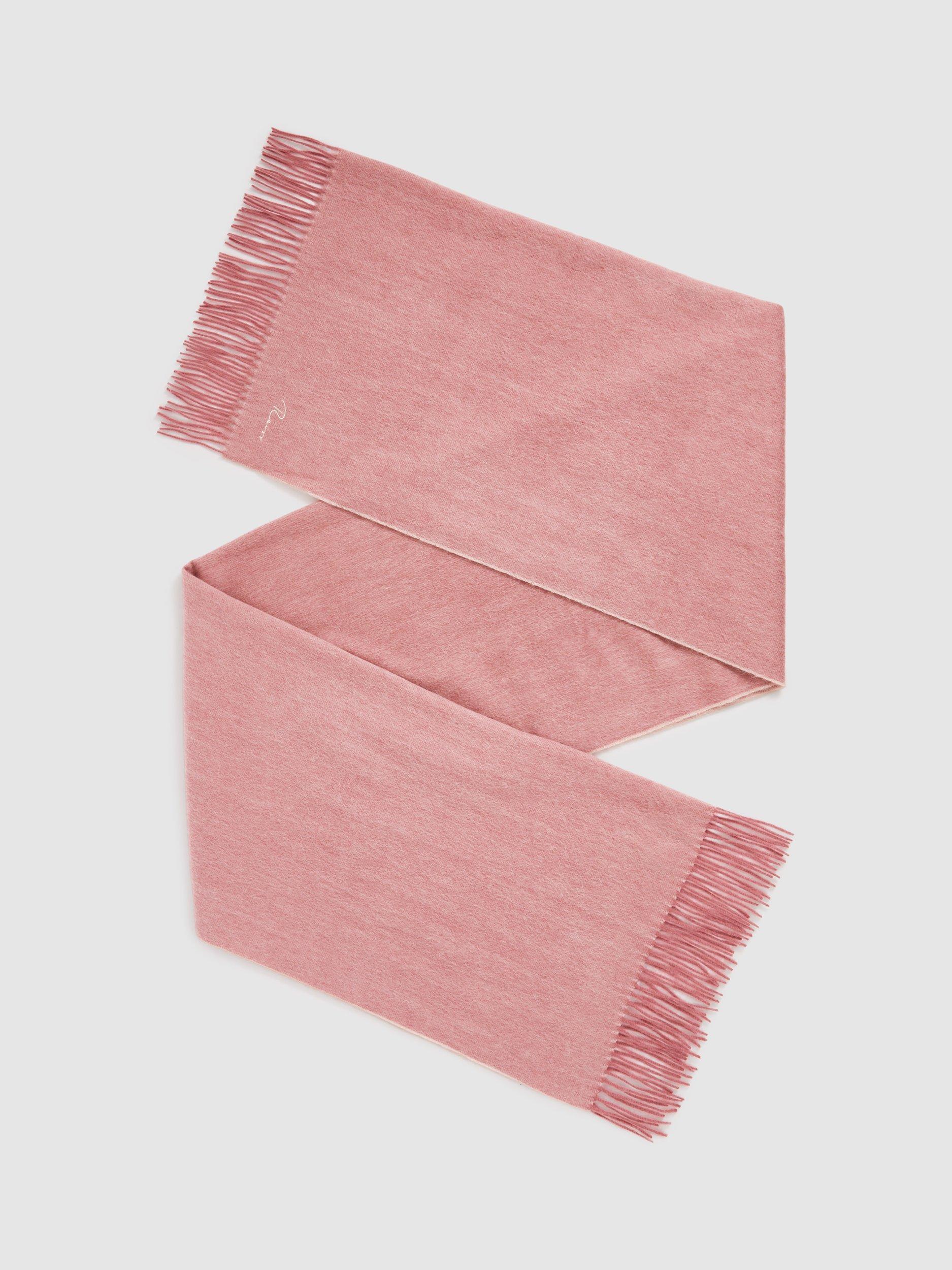 Product image 1 of 4, which shows Reiss Picton Wool Cashmere Blend Scarf, Blush, One Size