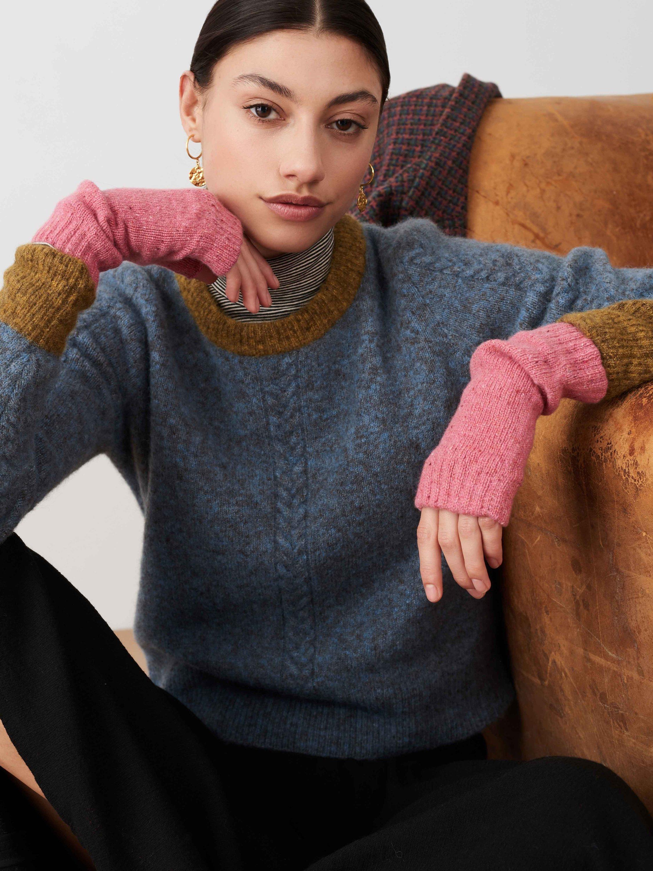 Brora Donegal Cashmere Wrist Warmers, Old Rose, One Size