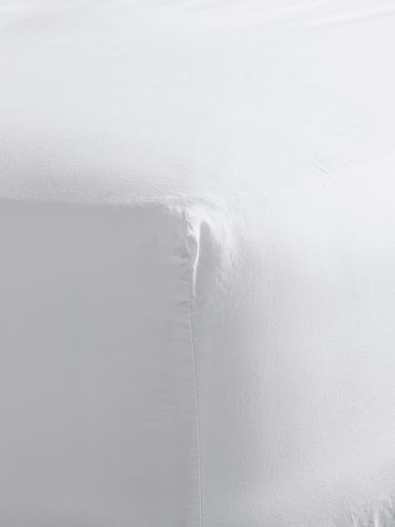 Bedfolk Relaxed Cotton Standard Fitted Sheets, Snow