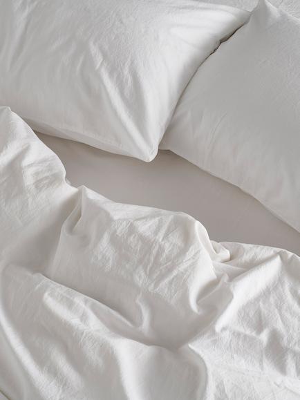 Bedfolk Relaxed Cotton Standard Fitted Sheets - view 2, Snow