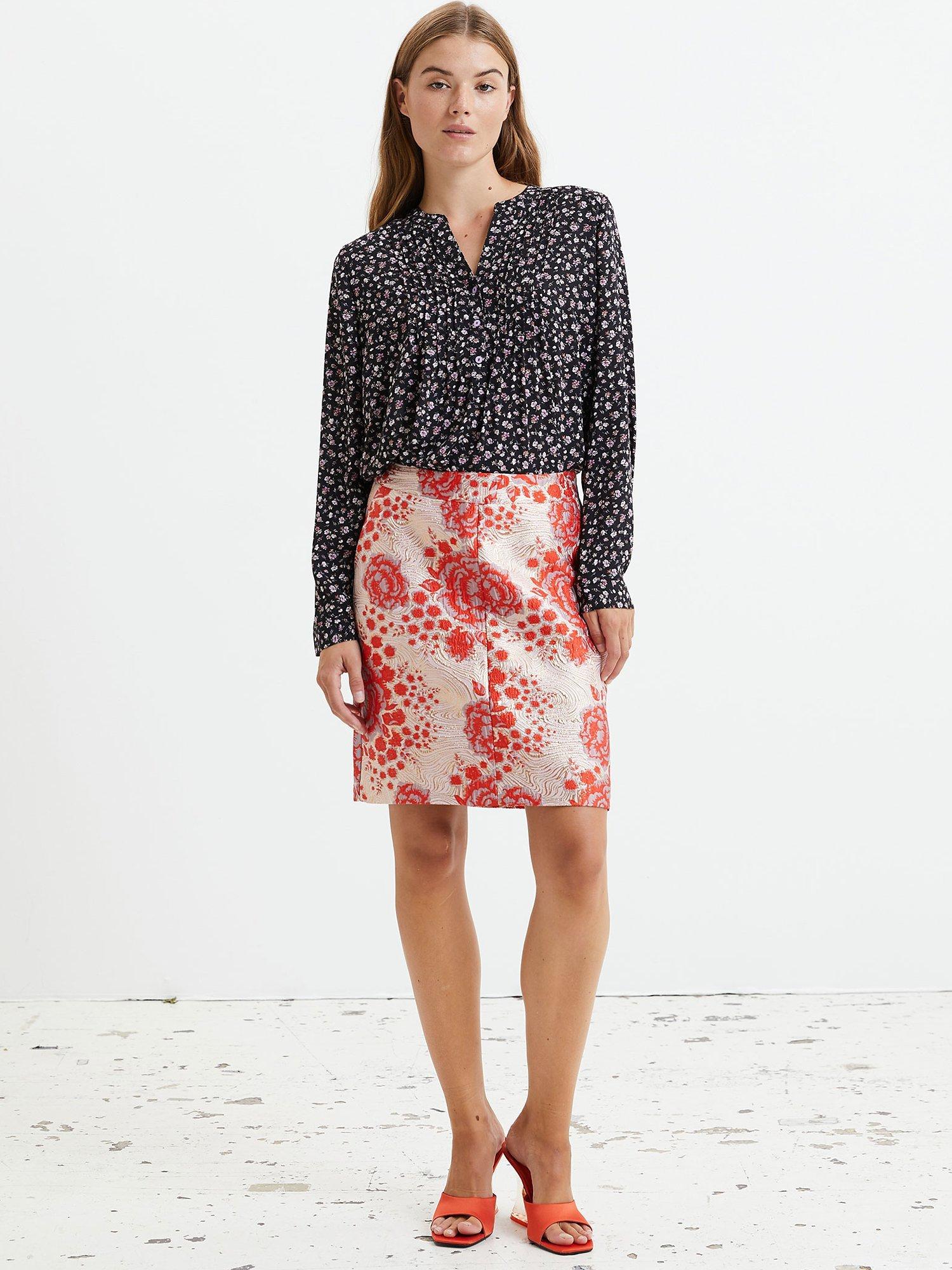 Lollys Laundry Helena V-Neck Pleated Shirt, Flower Print