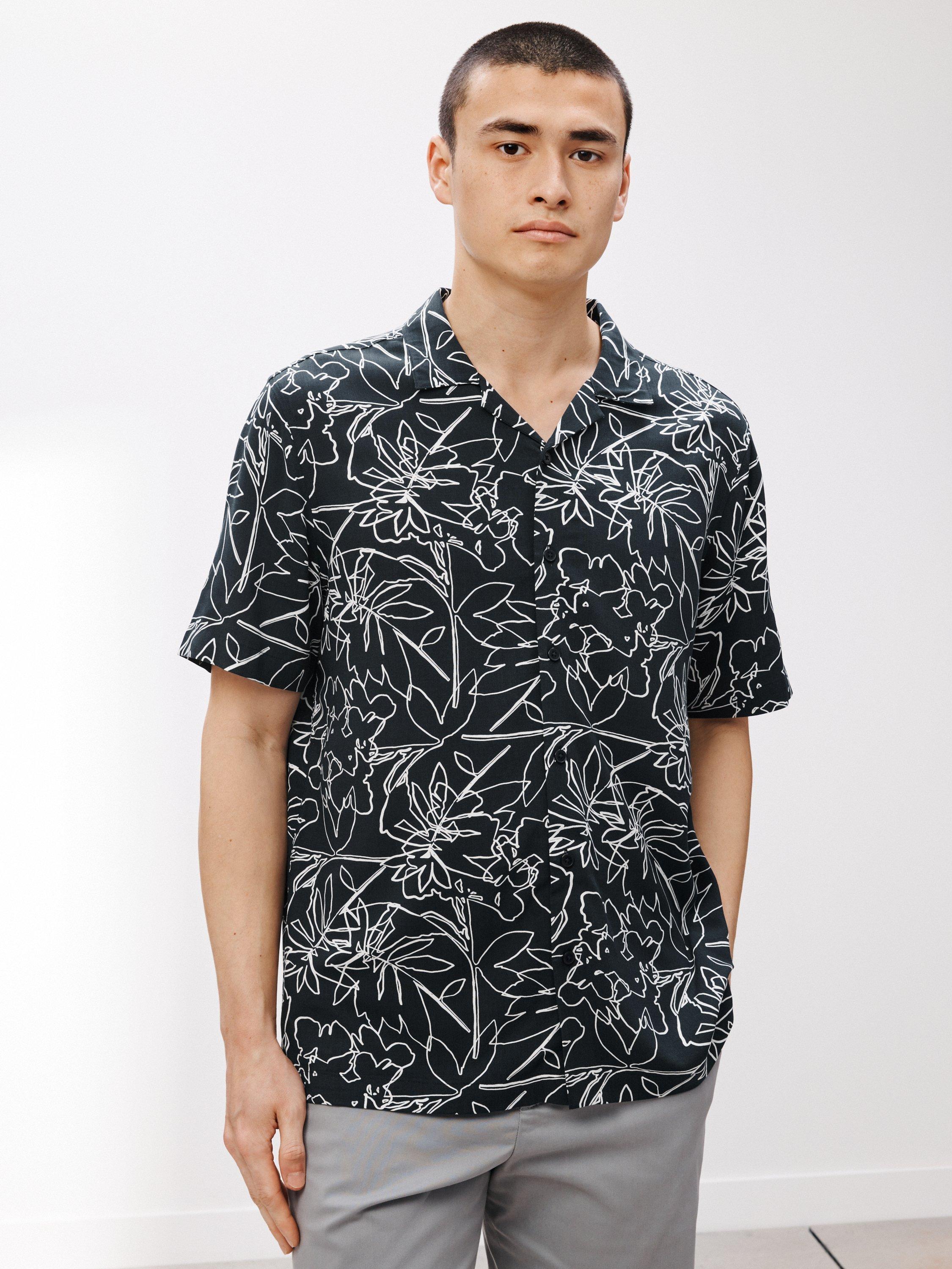 Kin Sprig Abstract Floral Revere Collar Short Sleeve Shirt, Carbon
