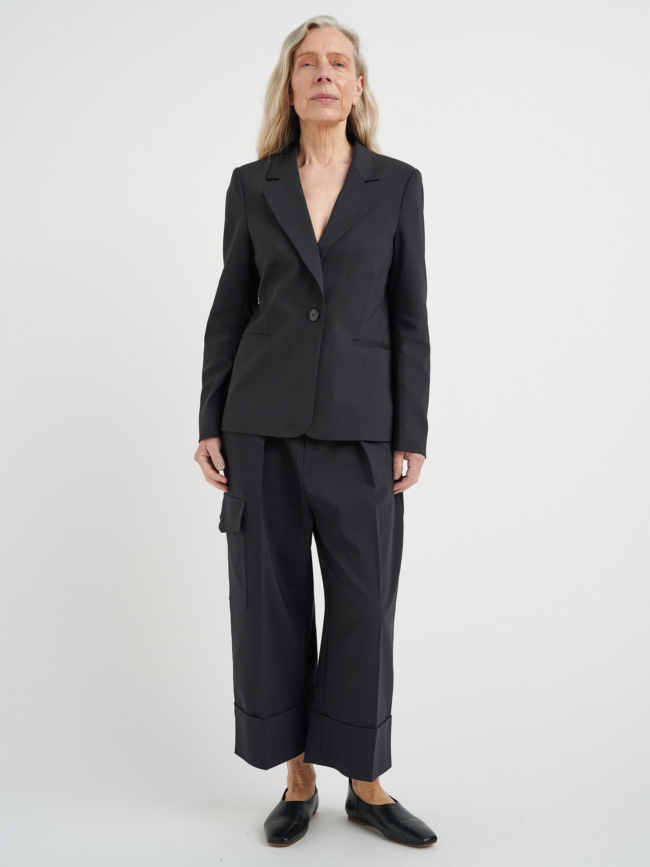 Product image 1 of 6, which shows InWear Zella Classic Short Blazer, Black, 8
