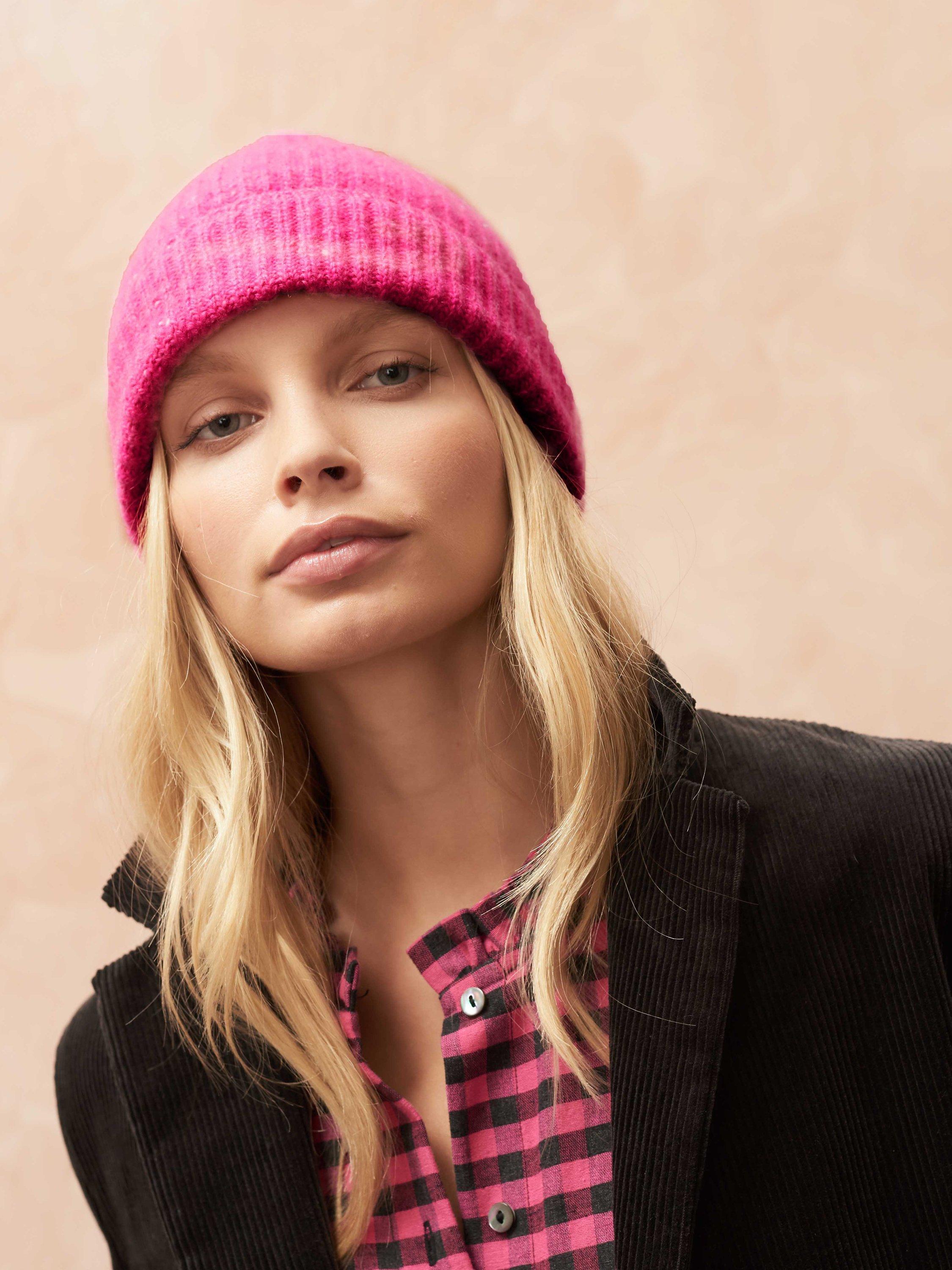 Brora Cashmere Donegal Ribbed Hat, Peony, One Size