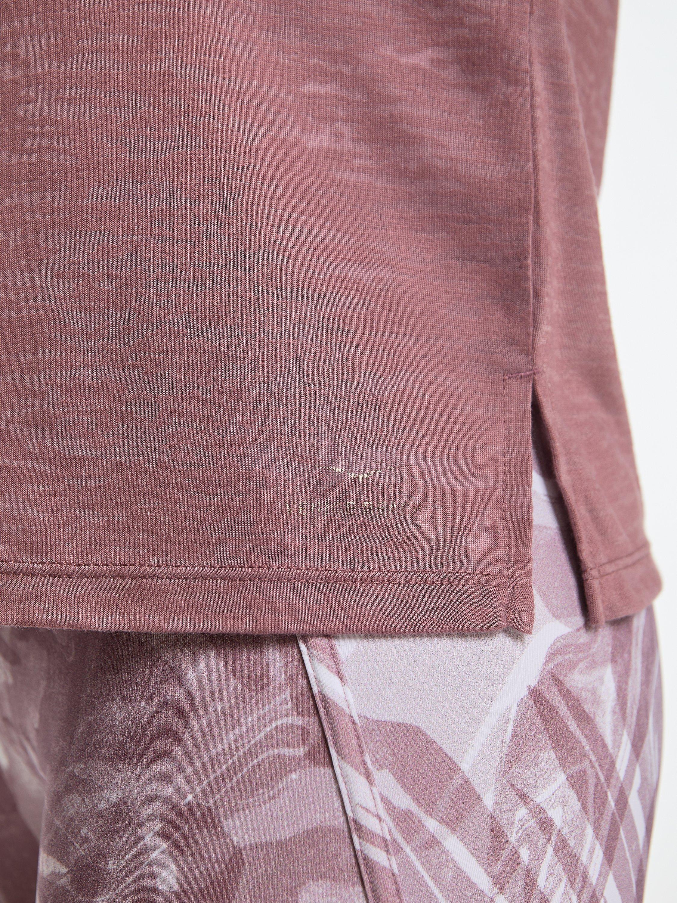 Product image 7 of 7, which shows Venice Beach Kayla T-Shirt, Mineral Red, M