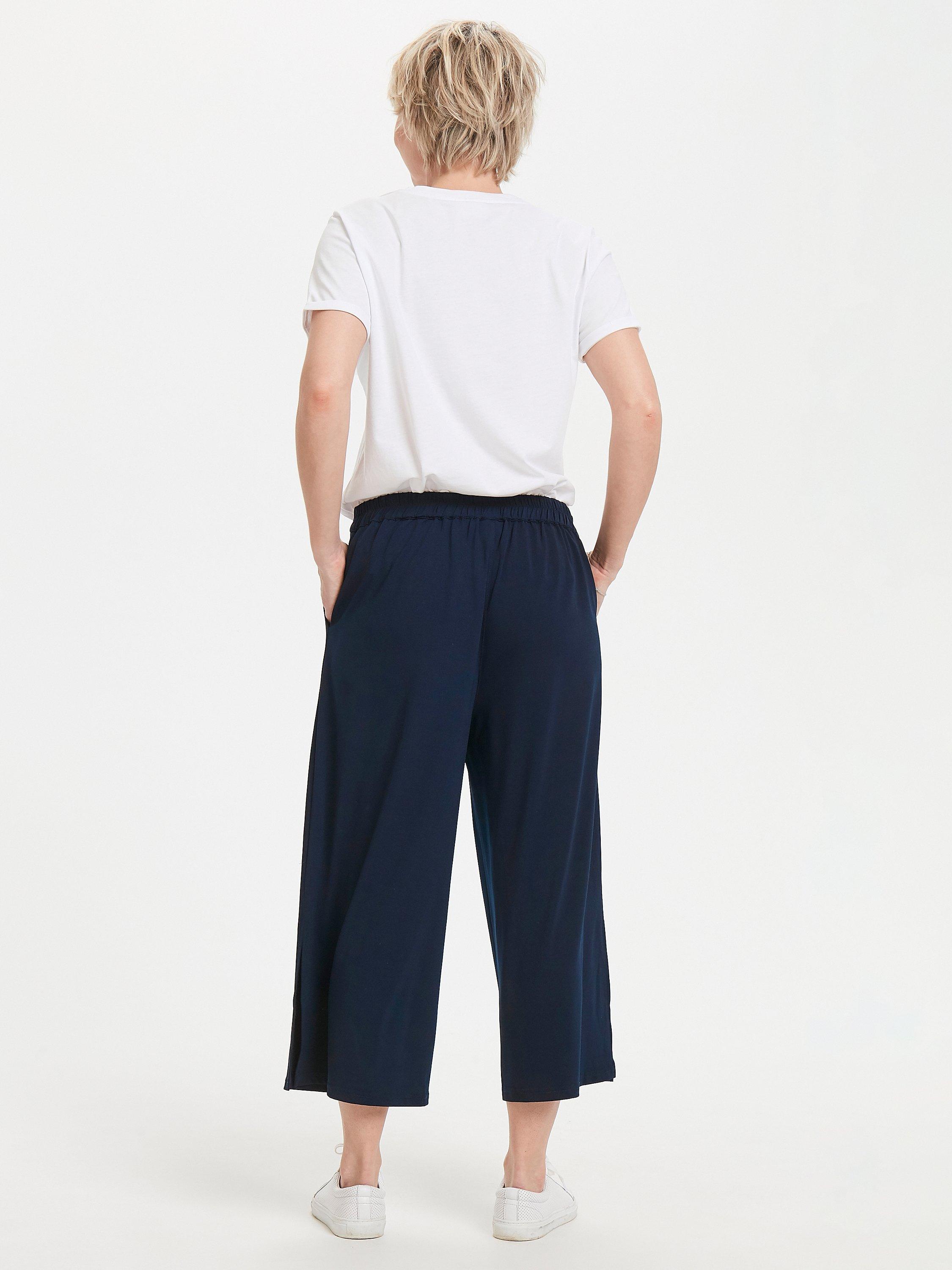 Product image 4 of 8, which shows KAFFE Malli Cropped Casual Trousers, Midnight Marine, M
