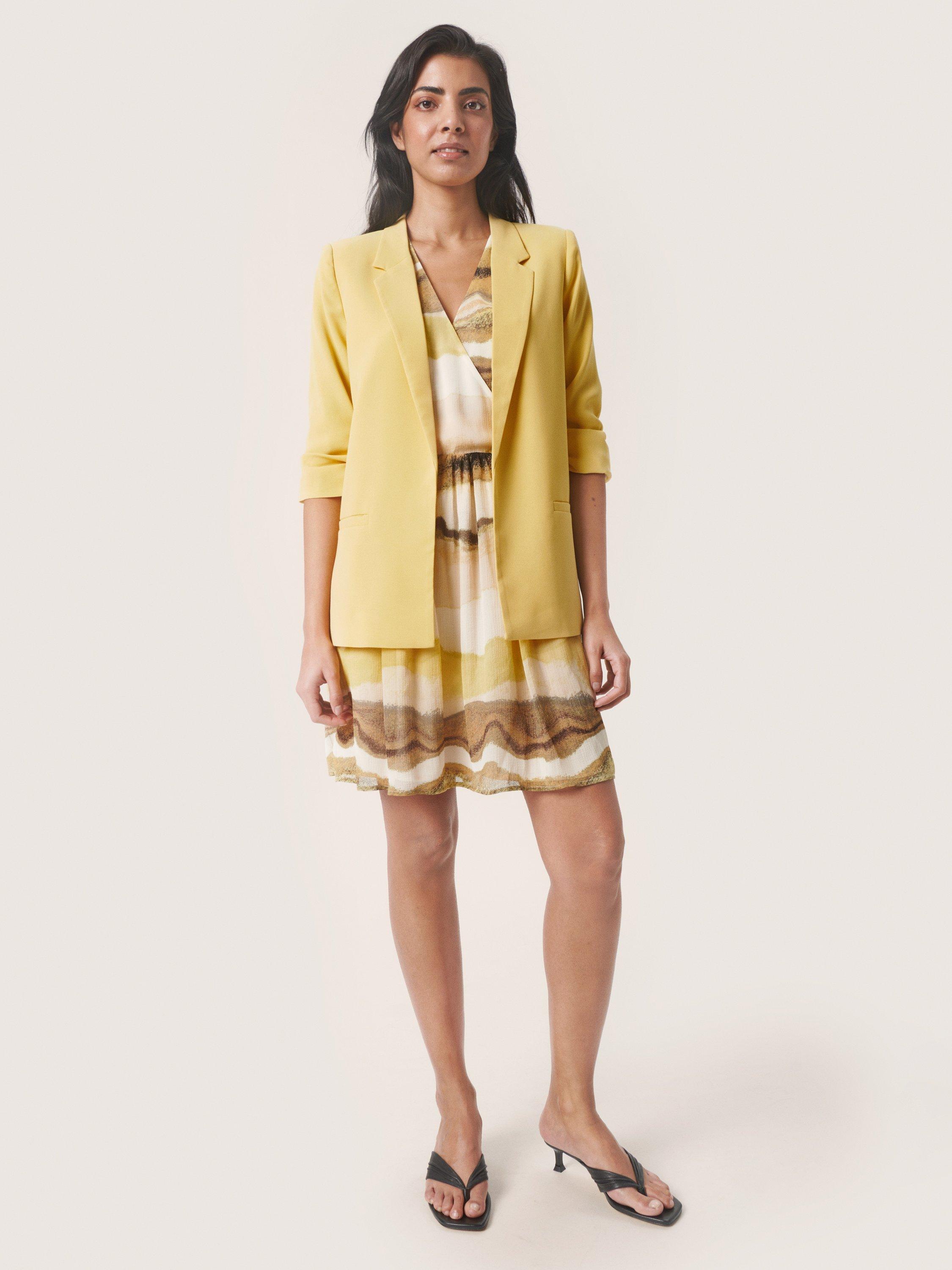 Soaked In Luxury Shirley Plain Ruched Sleeve Blazer