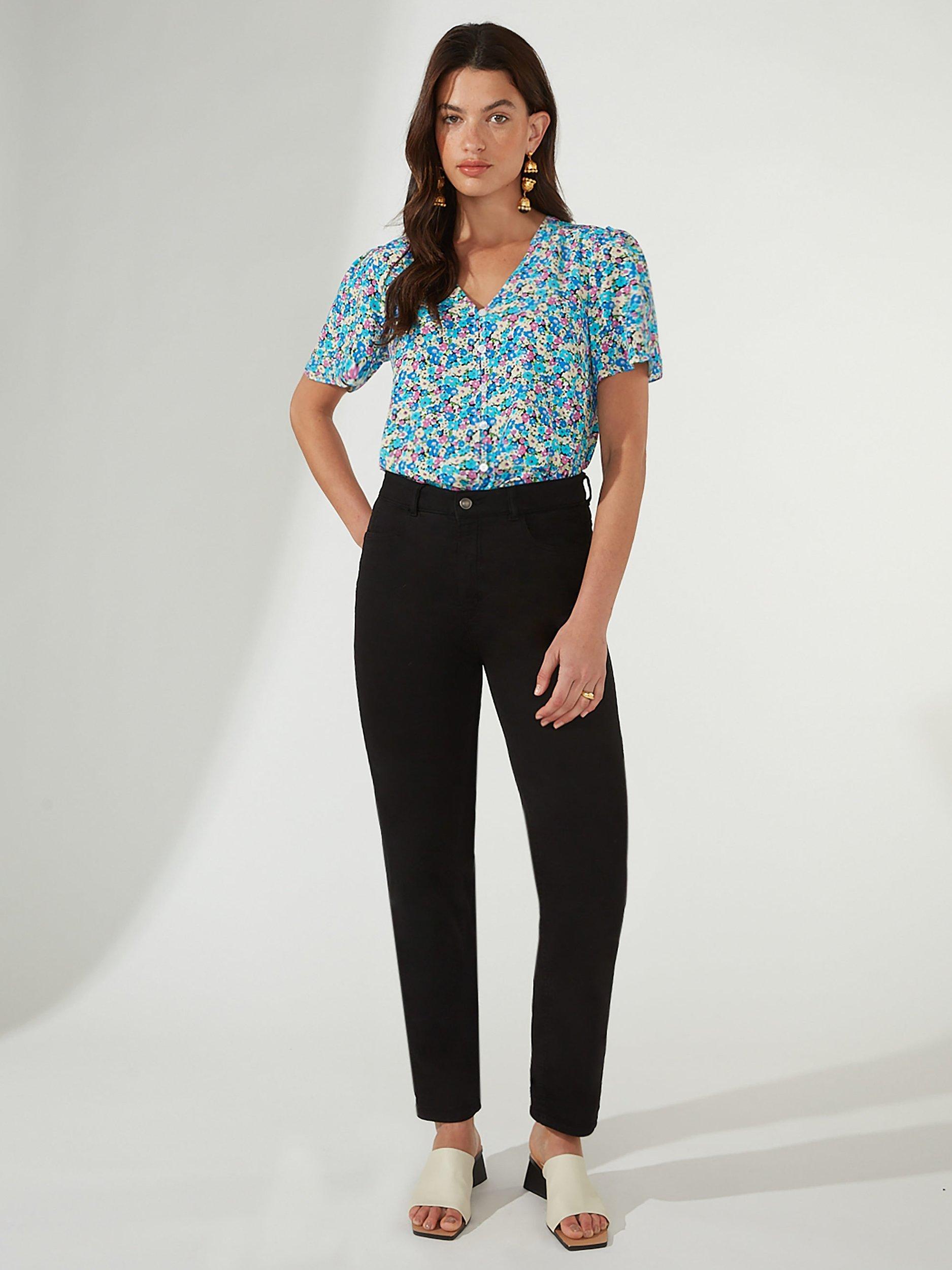 Product image 2 of 4, which shows Ro&Zo Straight Leg Jeans, Black, 10