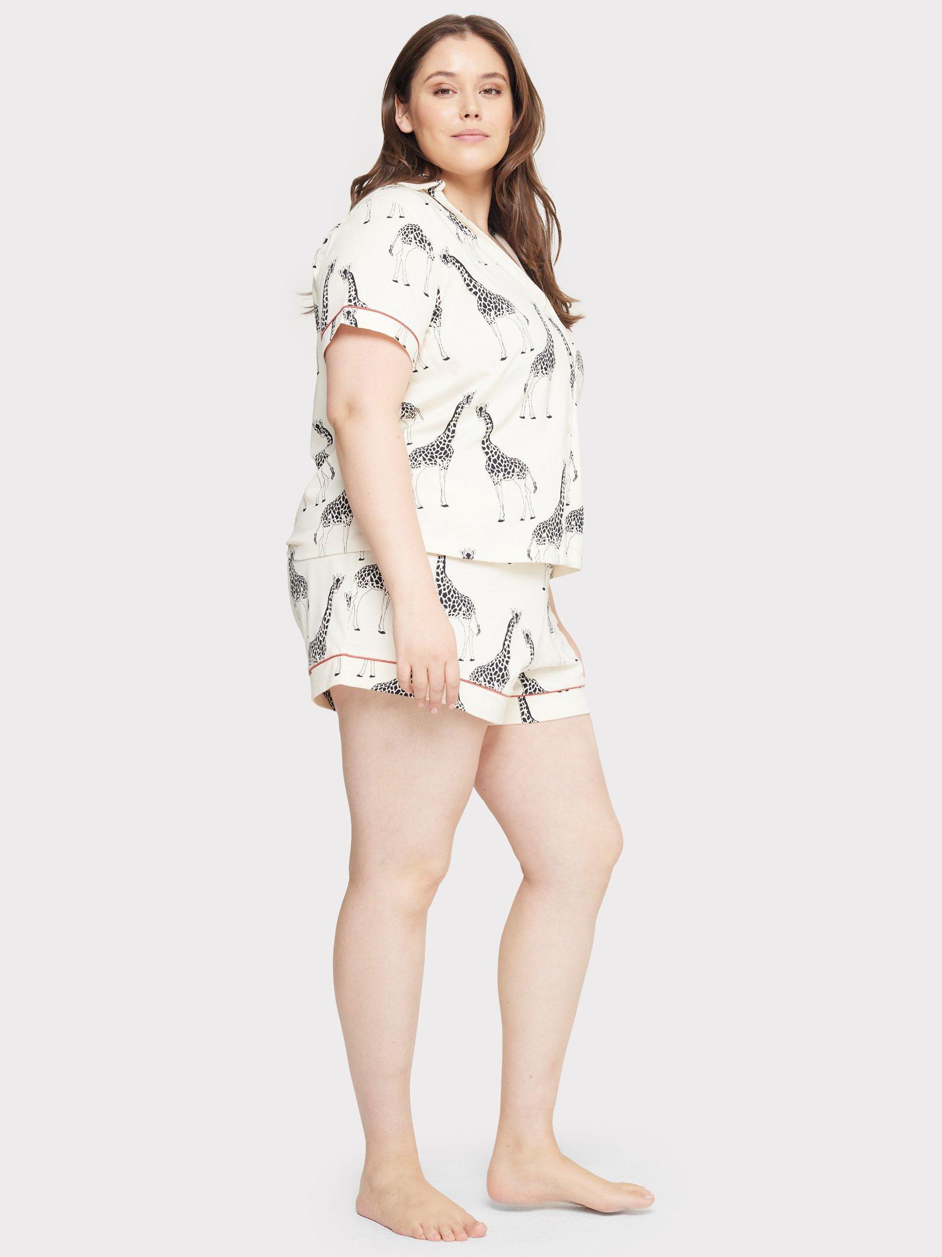 Chelsea Peers Curve Organic Cotton Giraffe Shorts Pyjamas, Off White, 18