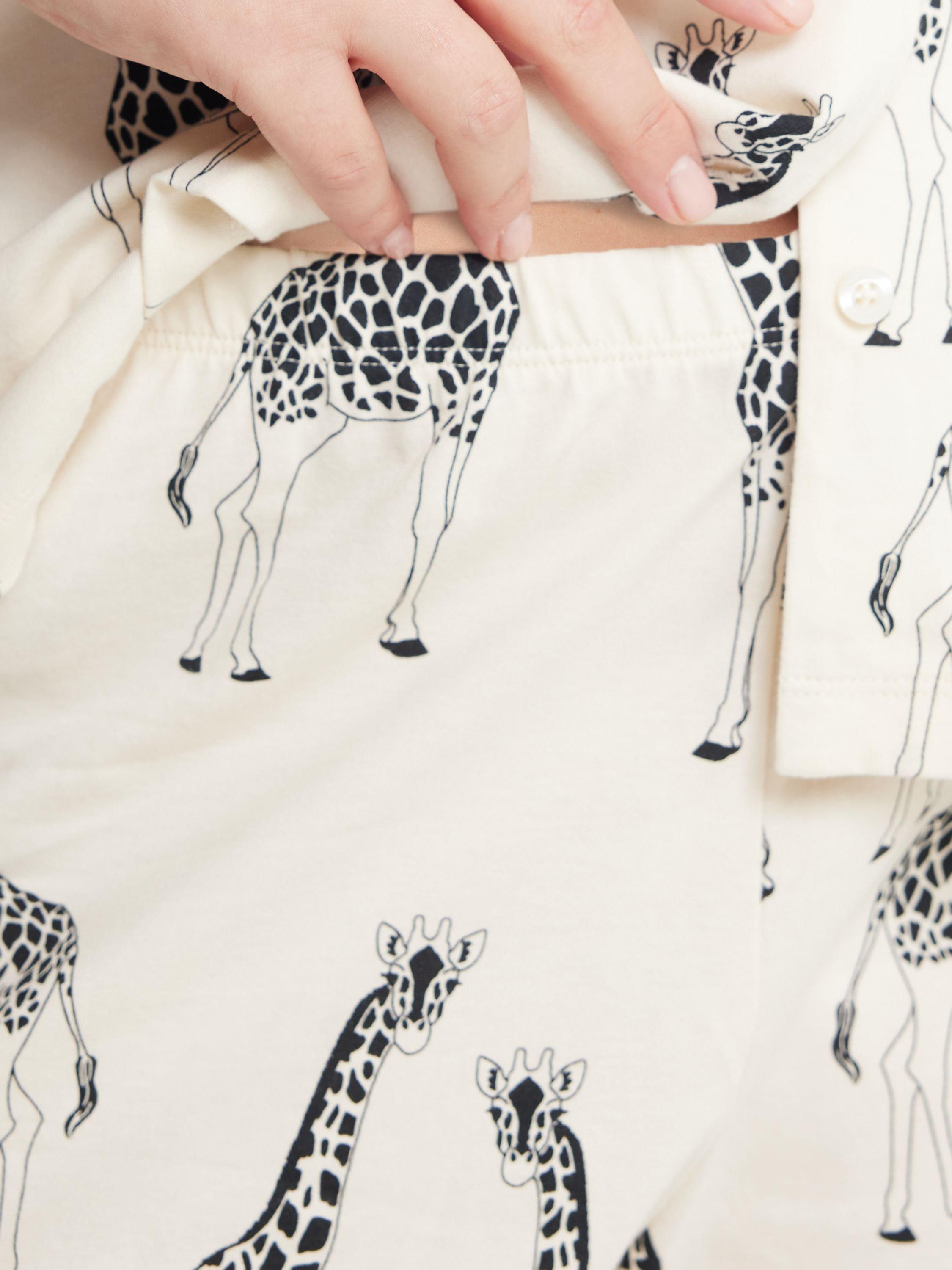 Chelsea Peers Curve Organic Cotton Giraffe Shorts Pyjamas, Off White, 18