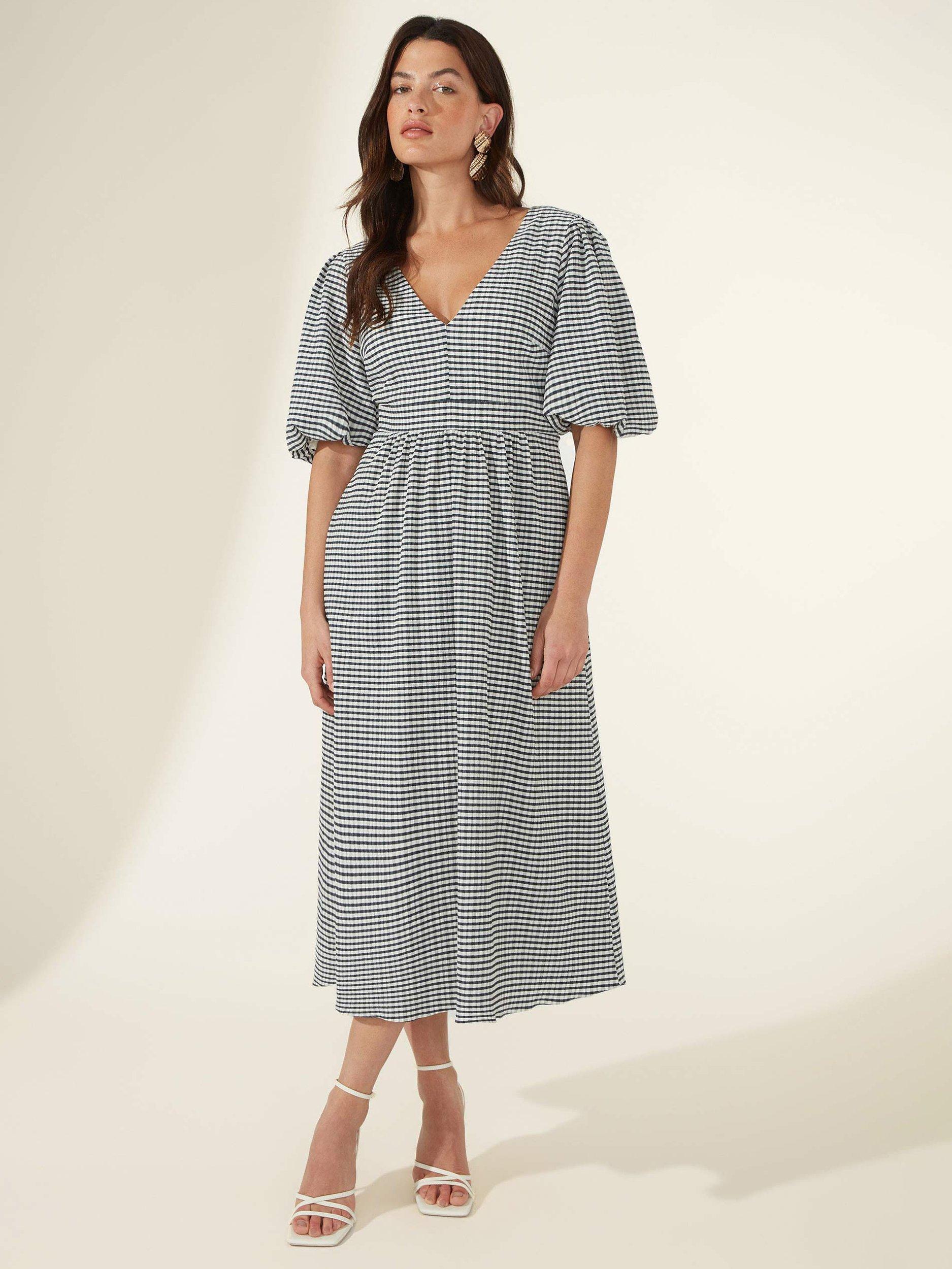 Ro&Zo Gingham V-Neck Puff Sleeve Midi Dress, Black