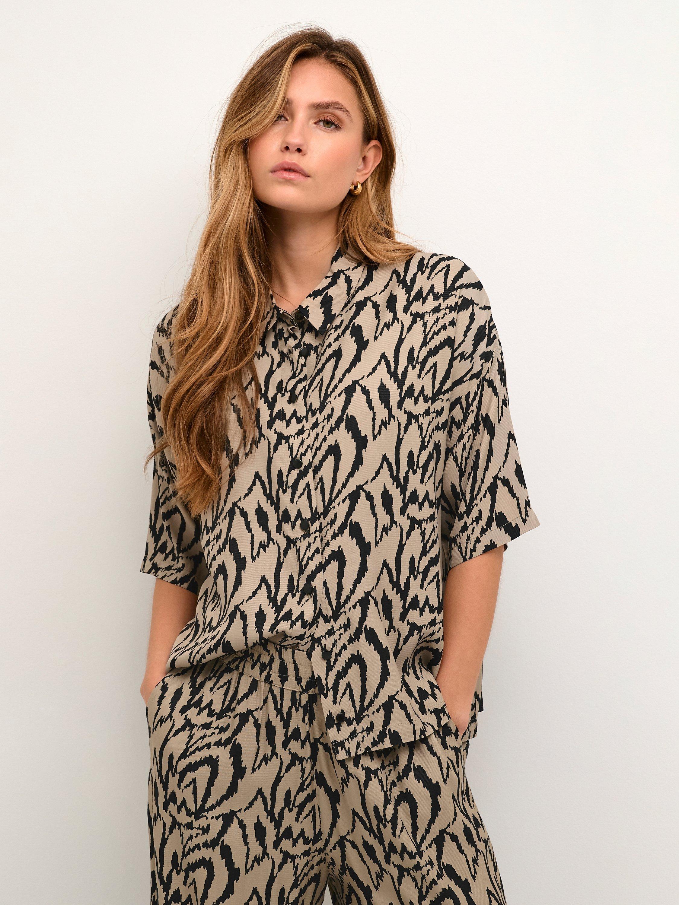 KAFFE Criti Short Sleeve Shirt, Sand/Black