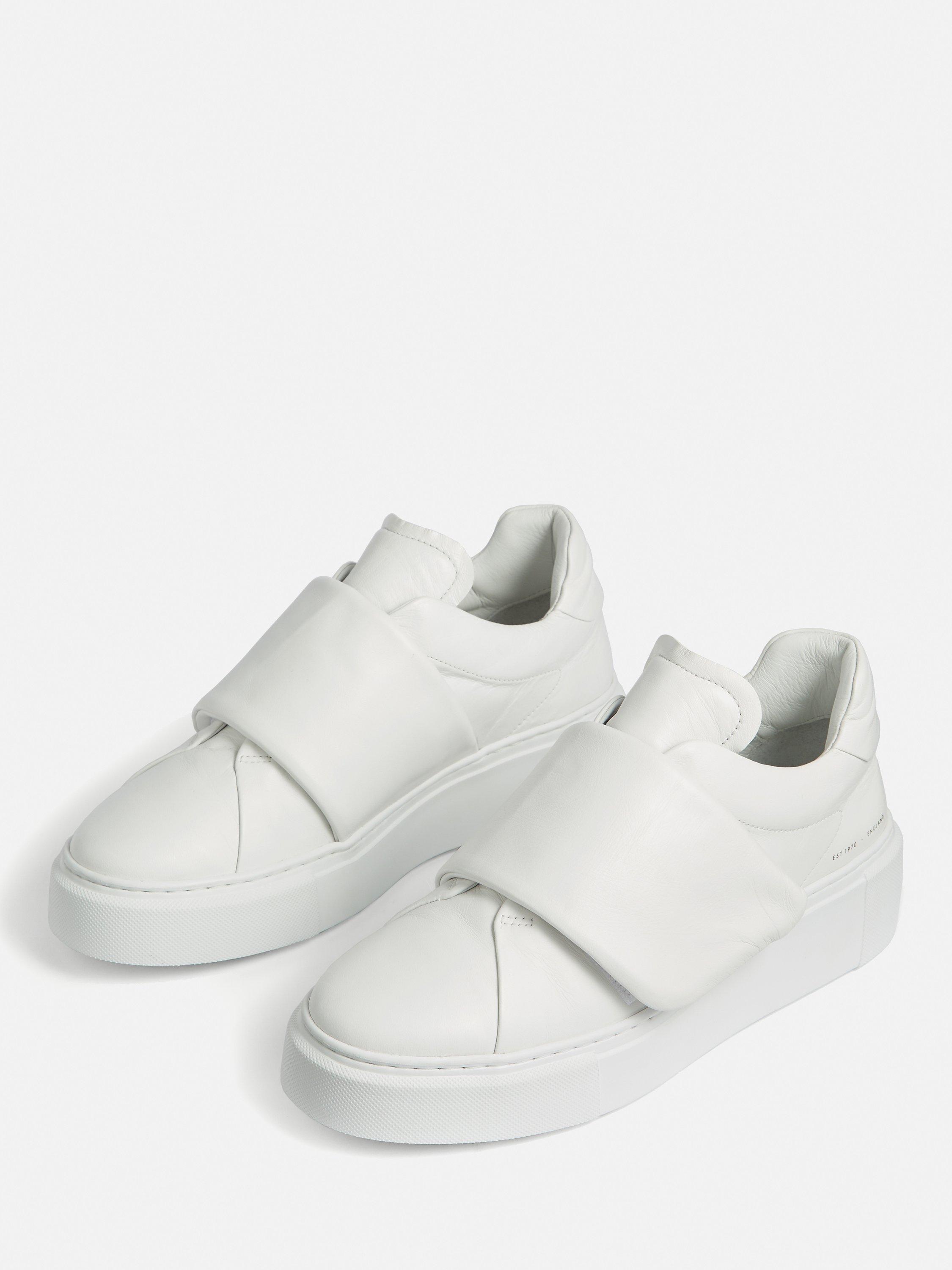 Product image 3 of 5, which shows Platform Leath WH EU36
