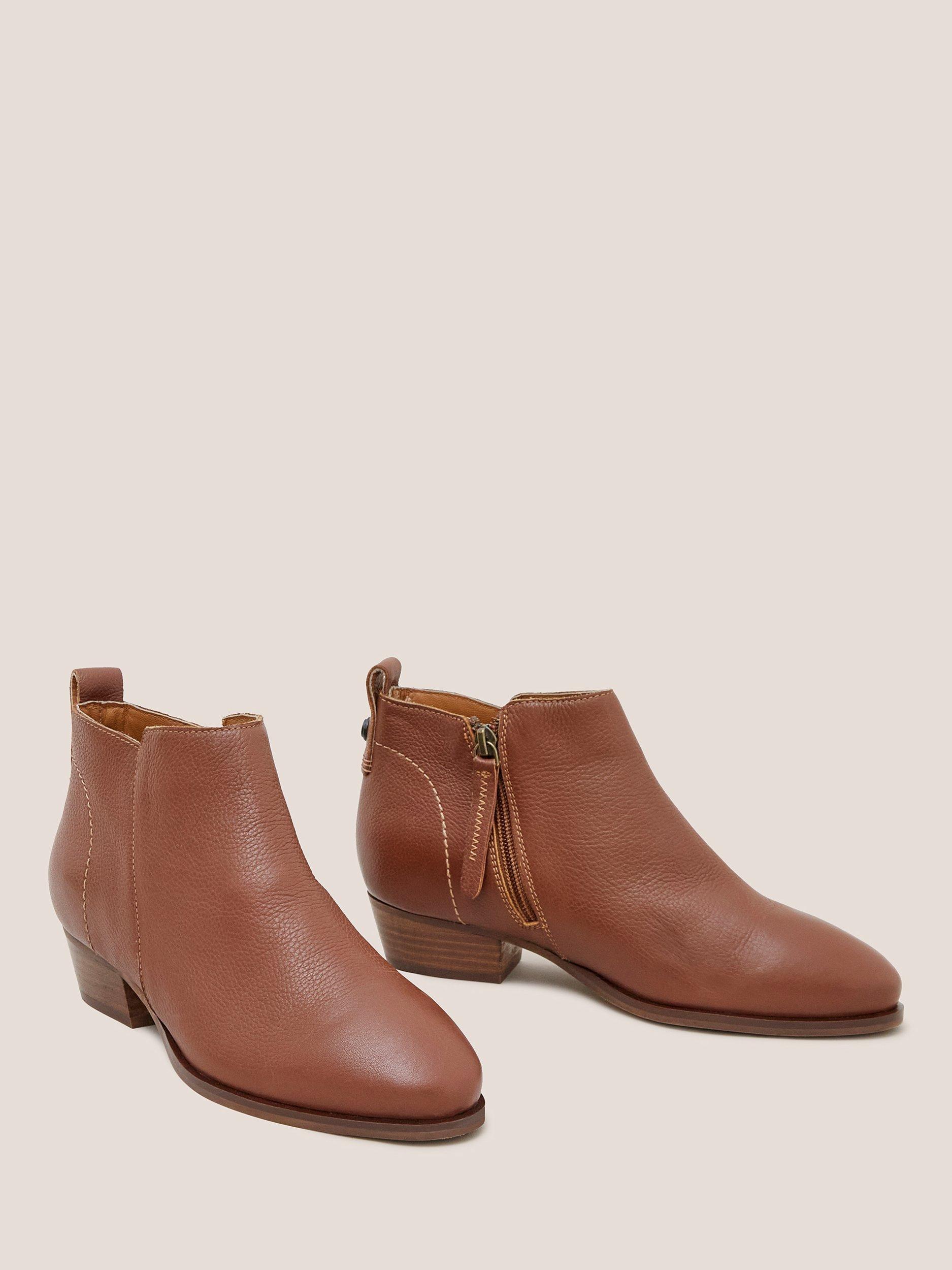 Petty chelsea boot online