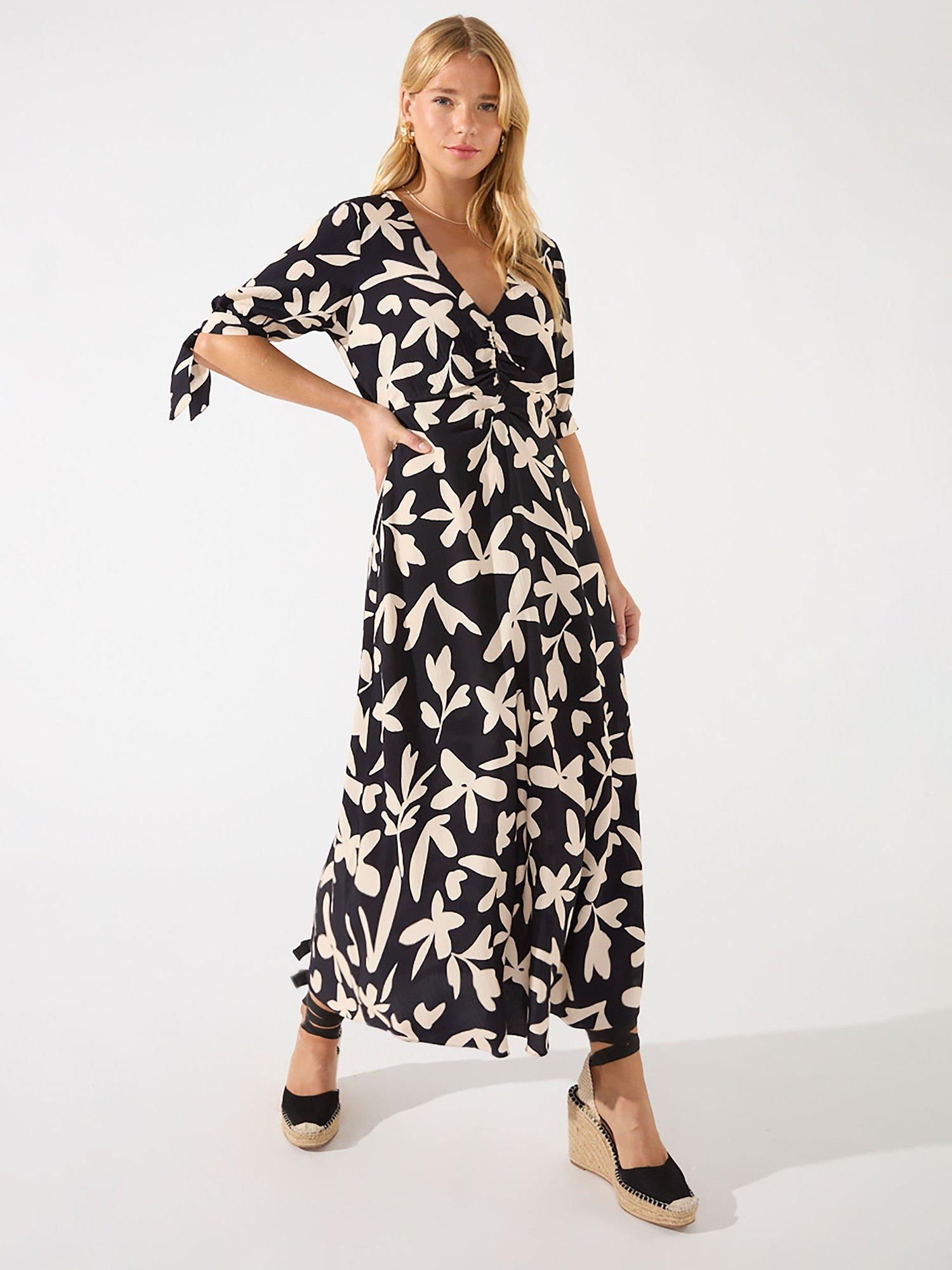 Ro&Zo Petite Leaf Print Keyhole Midi Dress, Black
