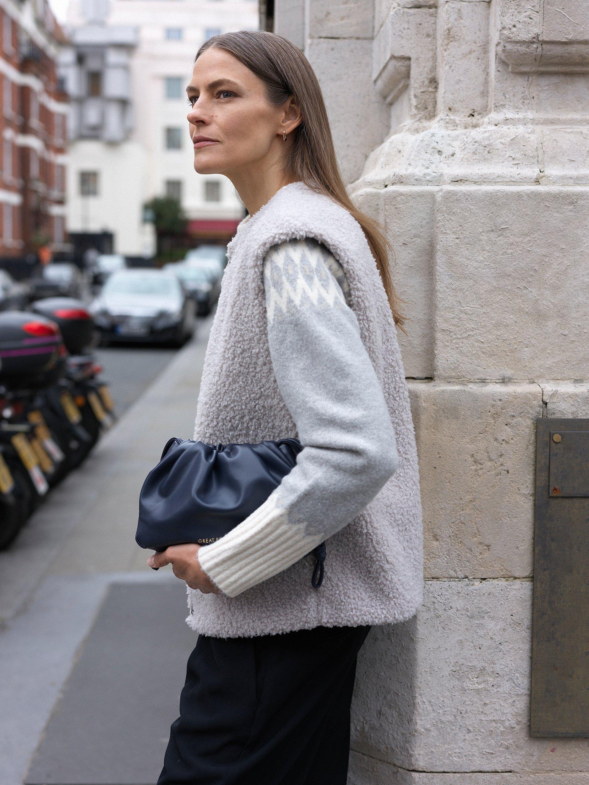 Great Plains Winter Fluffy Gilet, Dark Fog