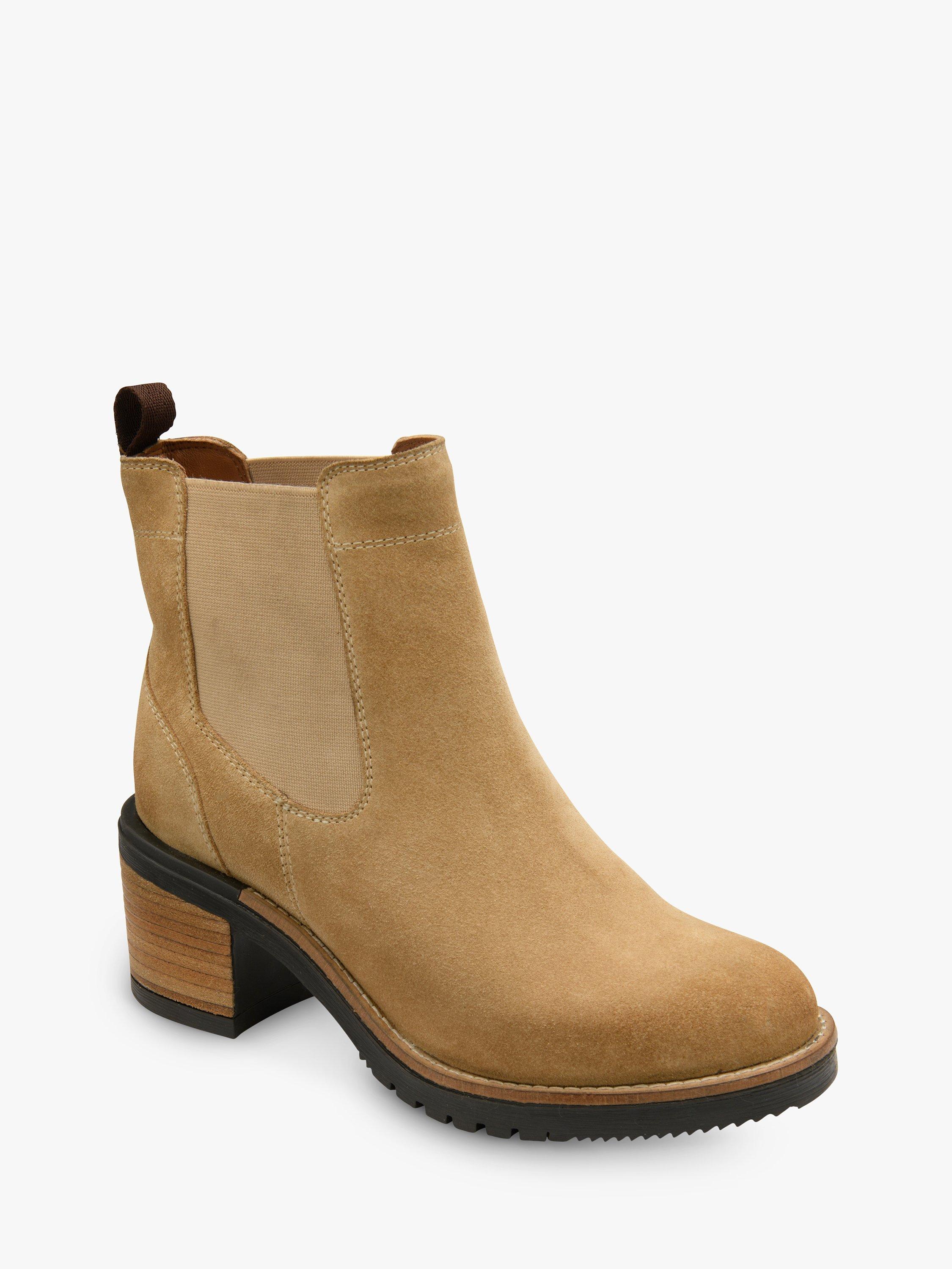 Chelsea boots sand suede best sale