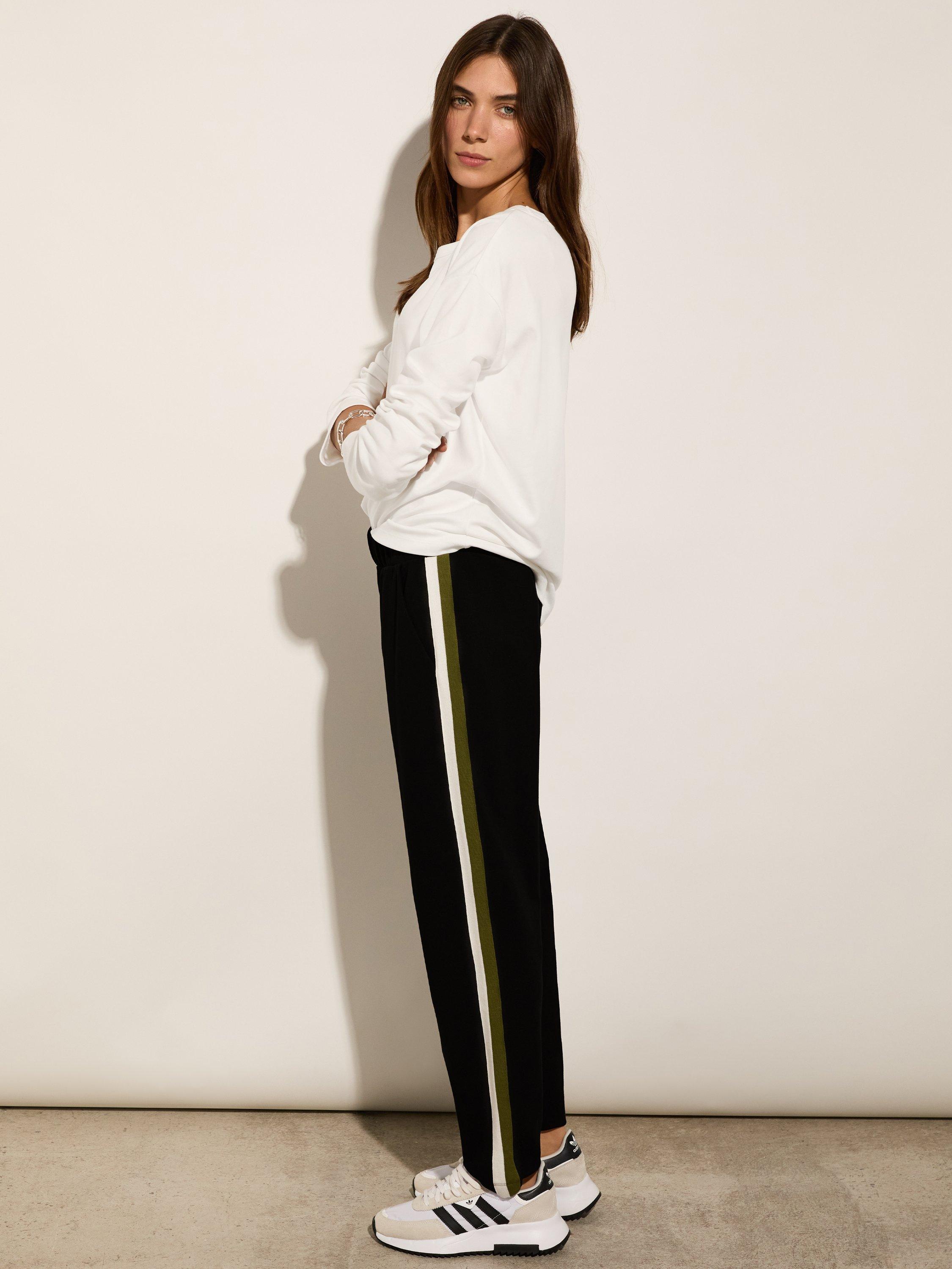 Product image 3 of 4, which shows Baukjen Jay Trousers, Caviar Black/Olive, 10