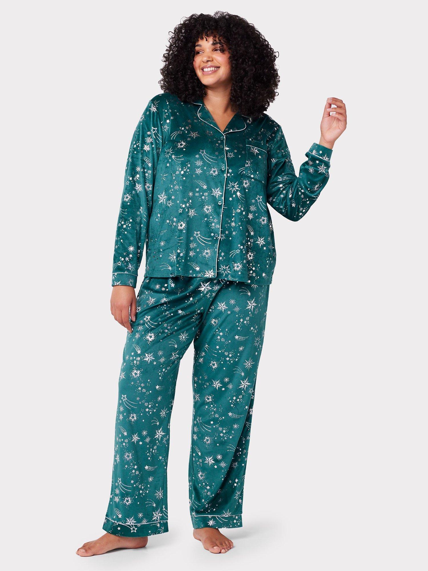 Chelsea Peers Curve Foil Star Print Pyjama Set, Green/Silver