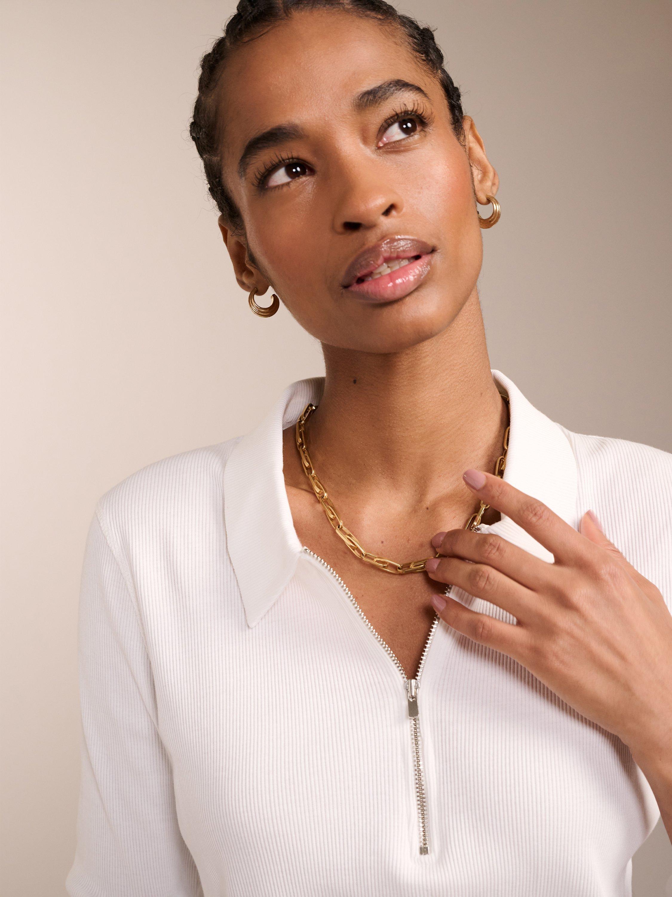 Product image 2 of 6, which shows Baukjen Zip Top, Antique White, 10