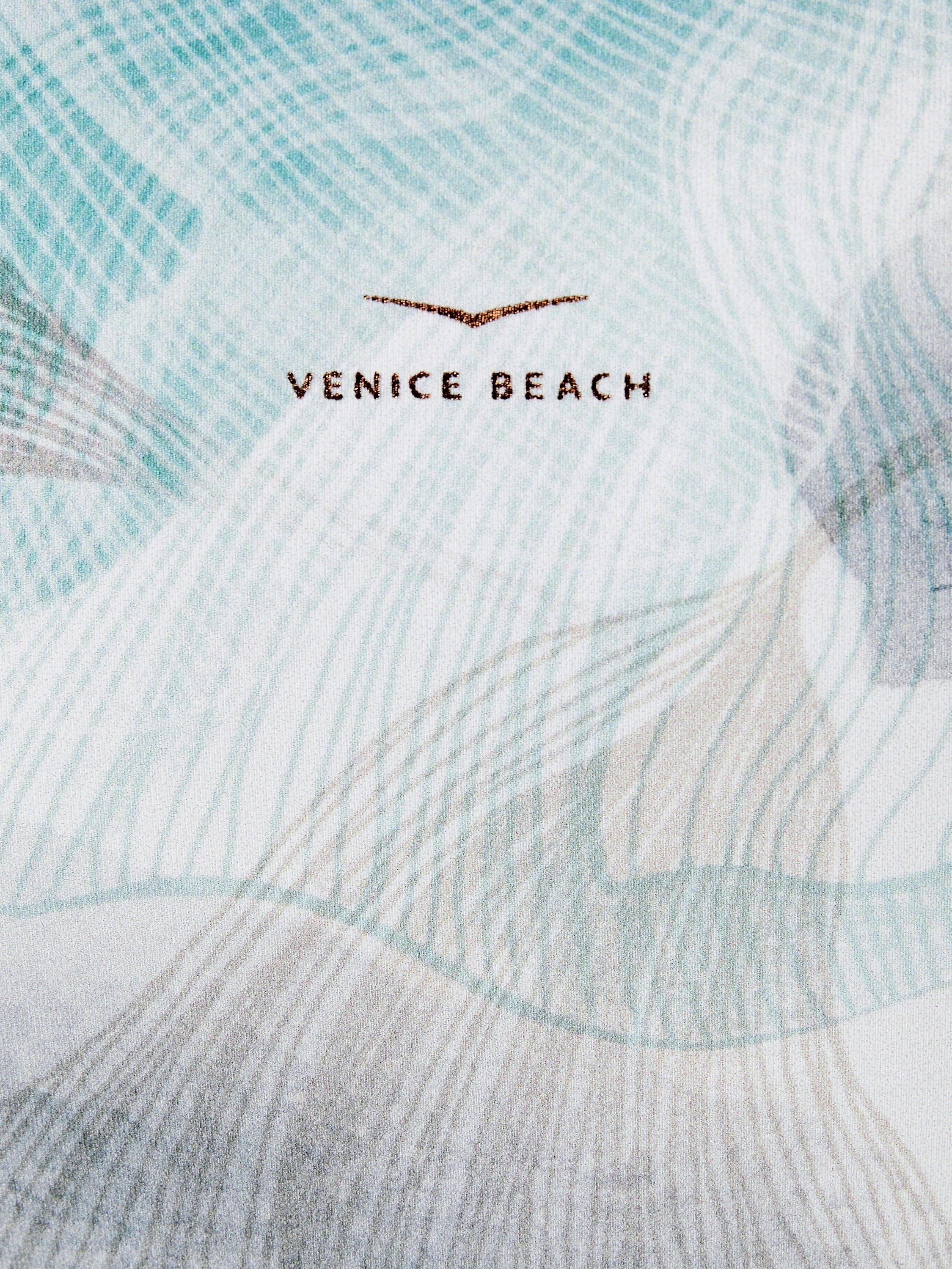 Product image 7 of 7, which shows Venice Beach Aaliyah Cropped Gym Top, Ginkgo Leaves, XS