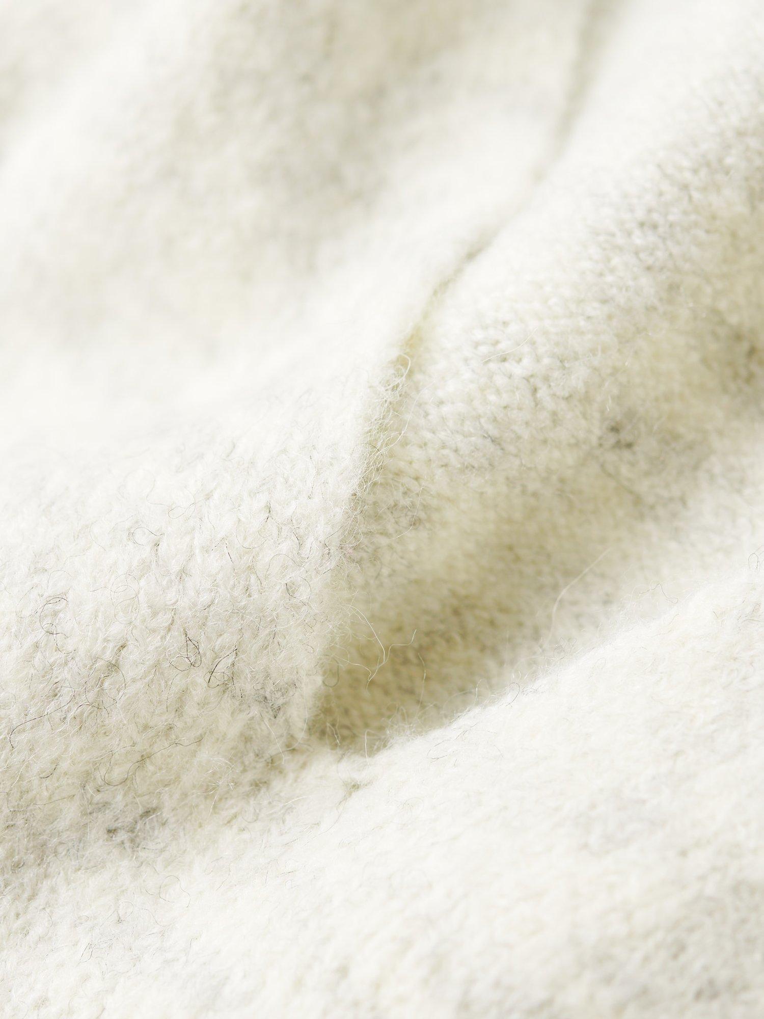 Product image 4 of 6, which shows W Dress & One Piece